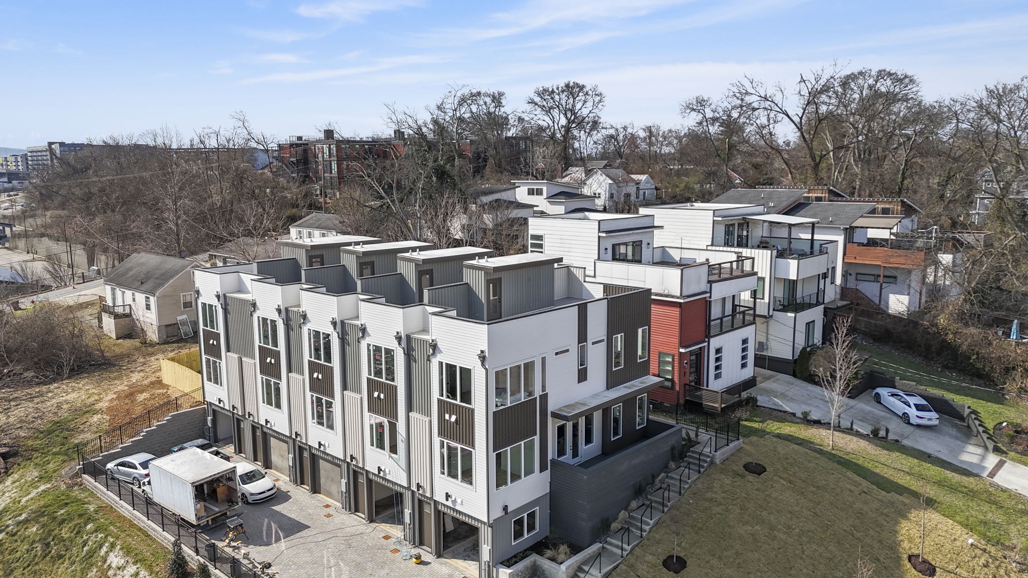 100 Fairview Ct