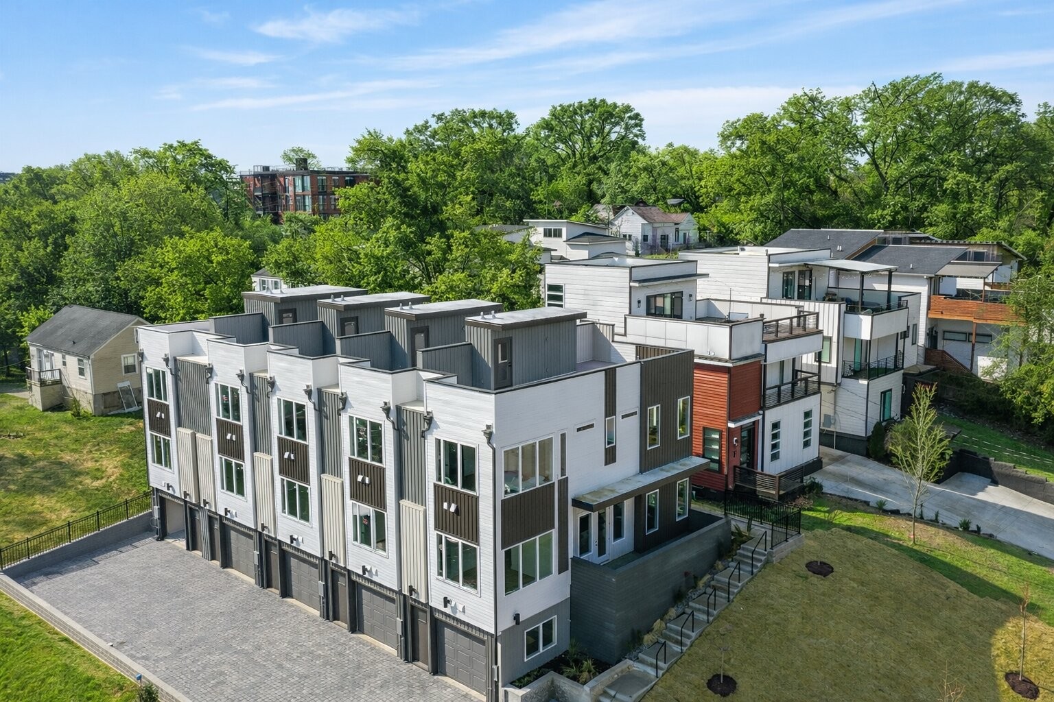 100 Fairview Ct