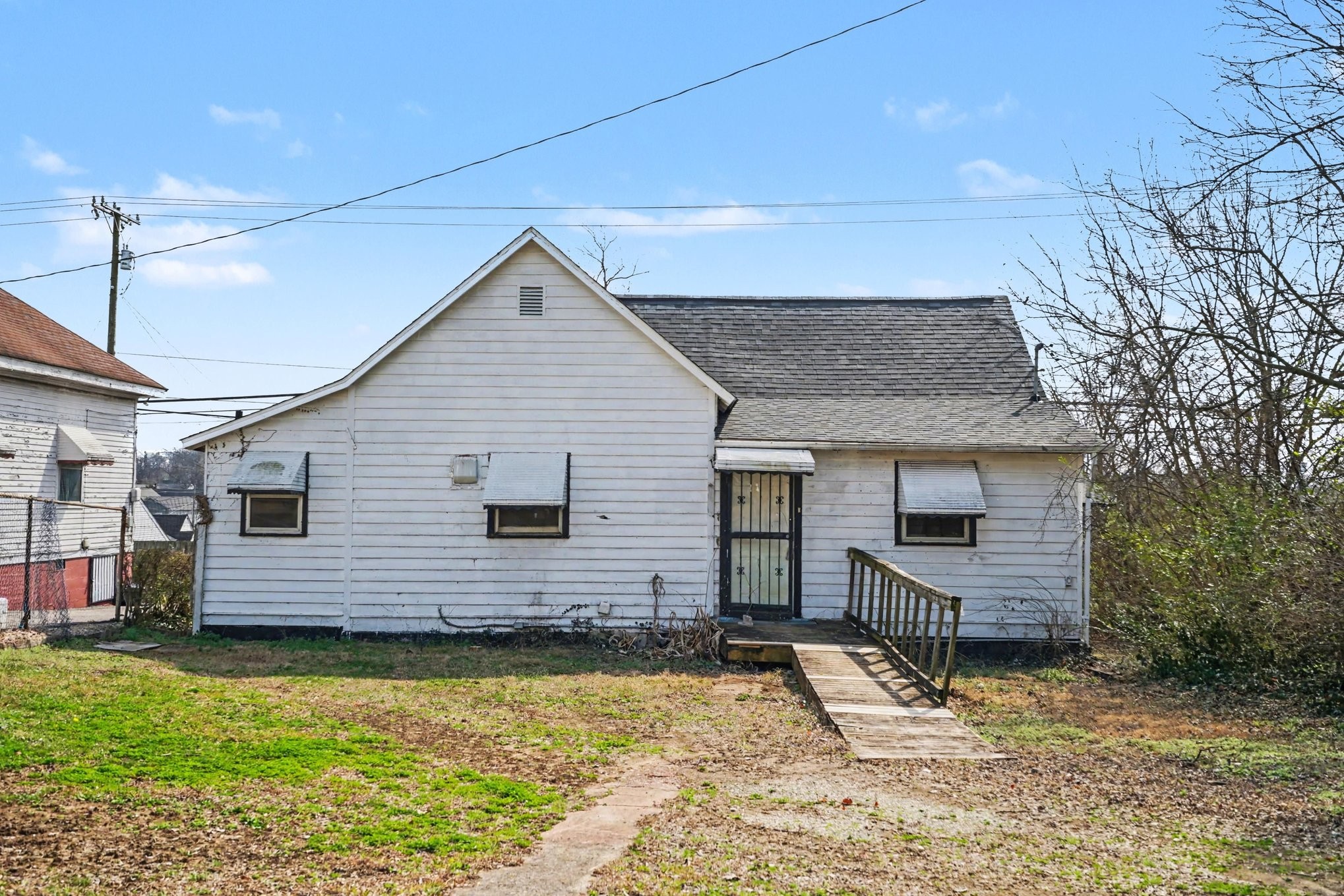 1110 Cass St