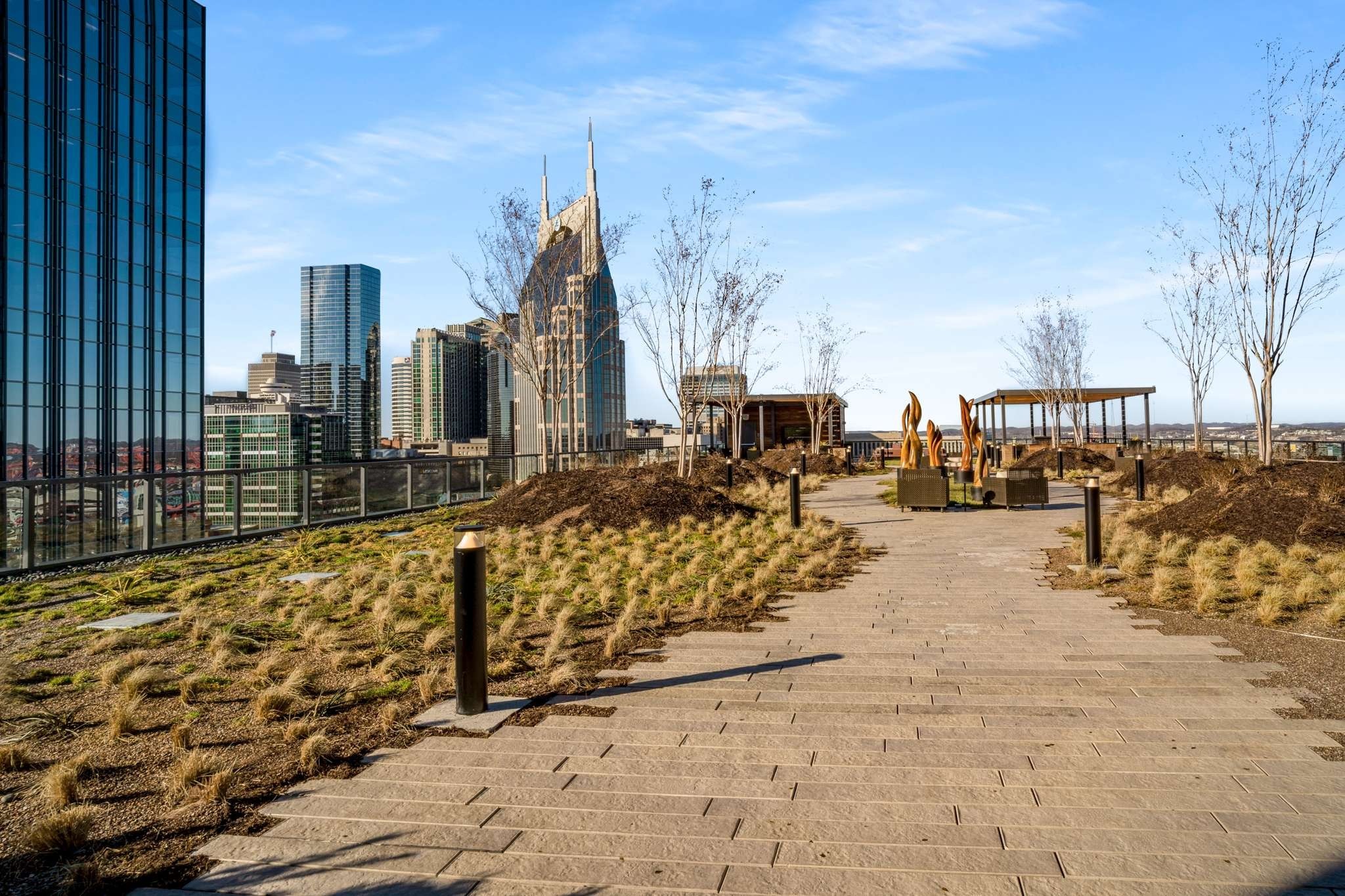 160 2nd Ave, S Unit: 1904