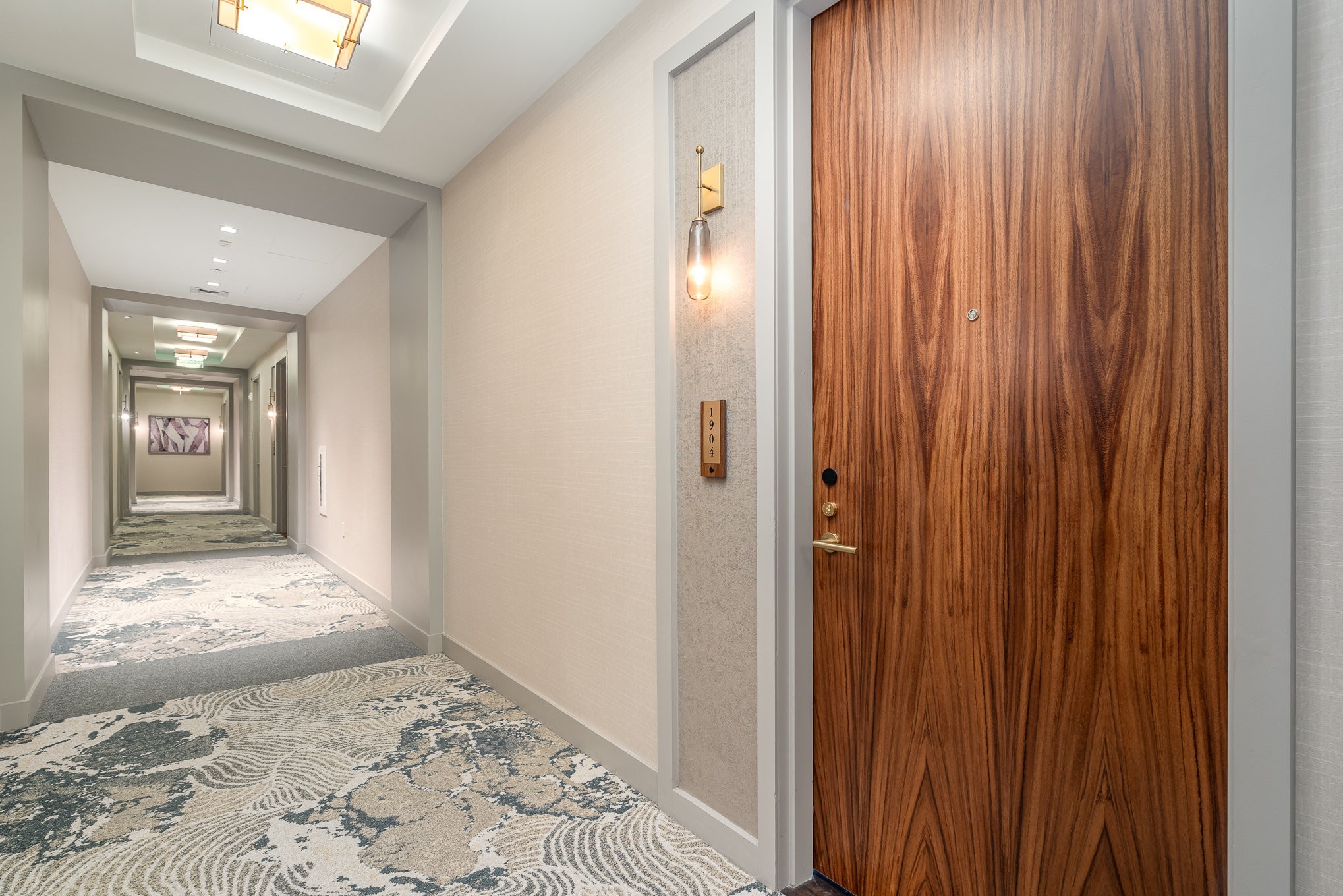 160 2nd Ave, S Unit: 1904