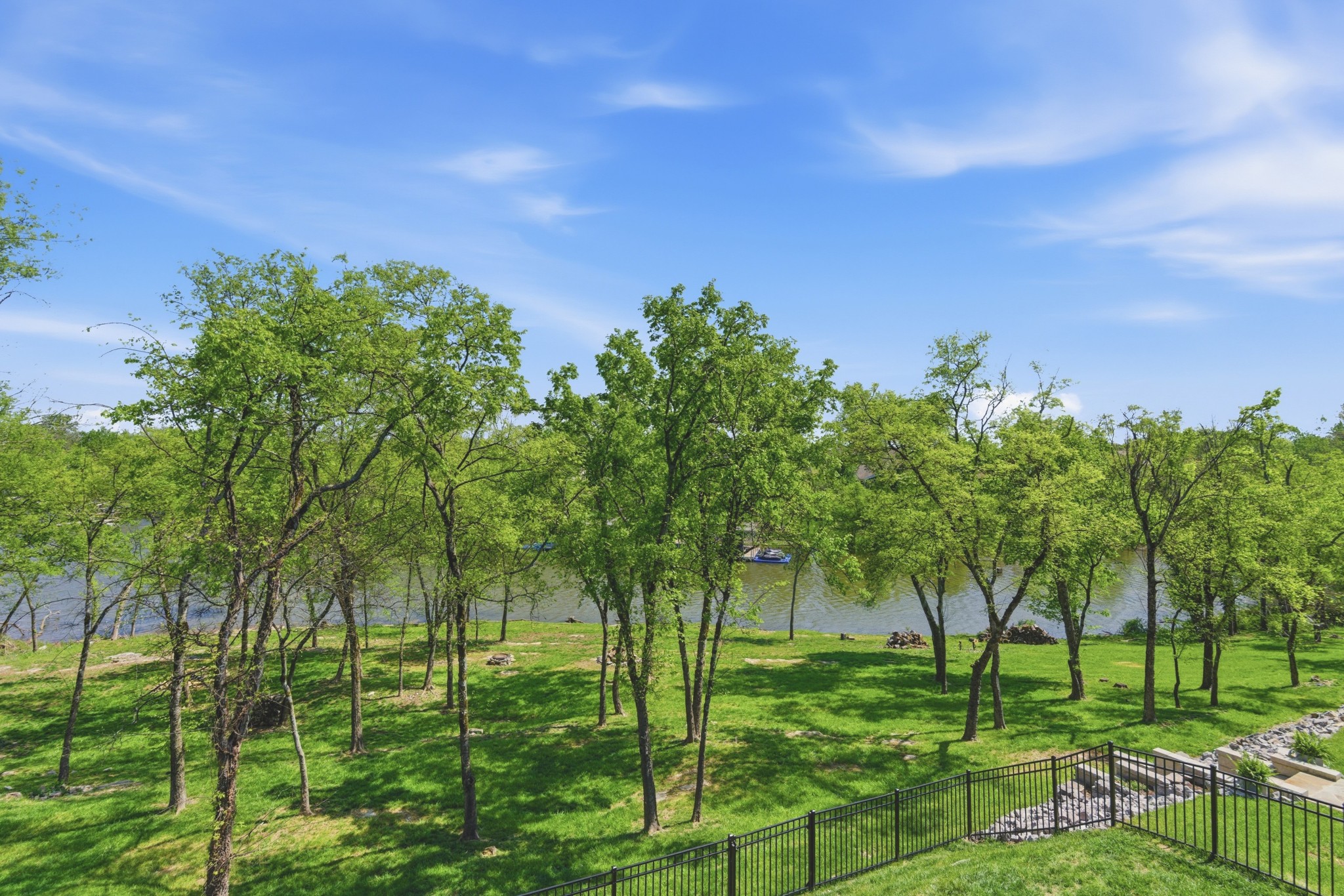 1024 Club View Drive Unit: B301