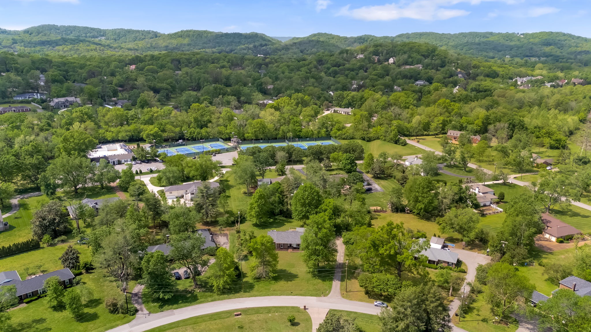 1937 Rosewood Valley Dr