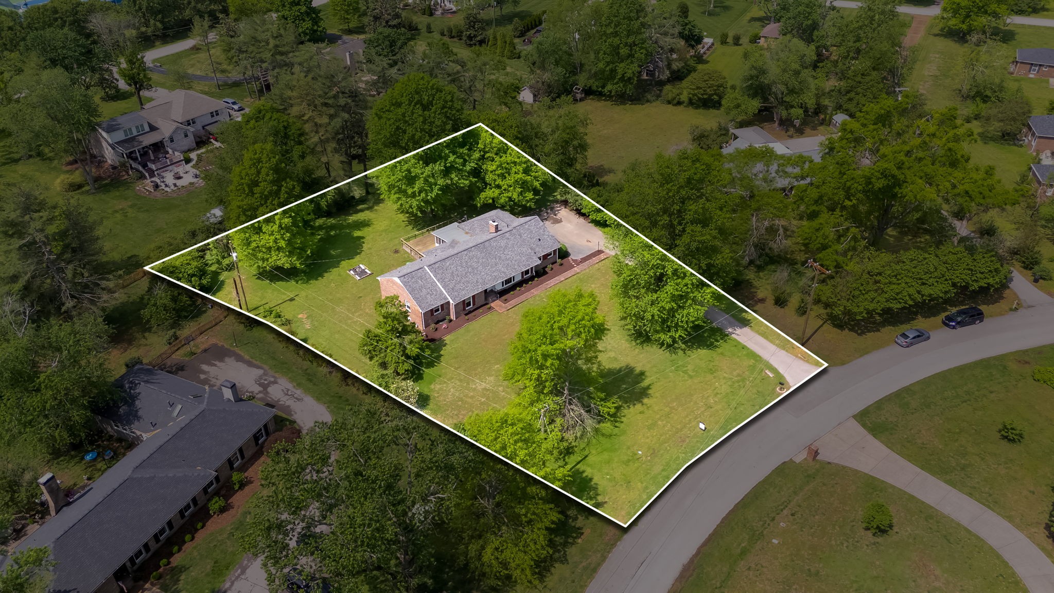 1937 Rosewood Valley Dr