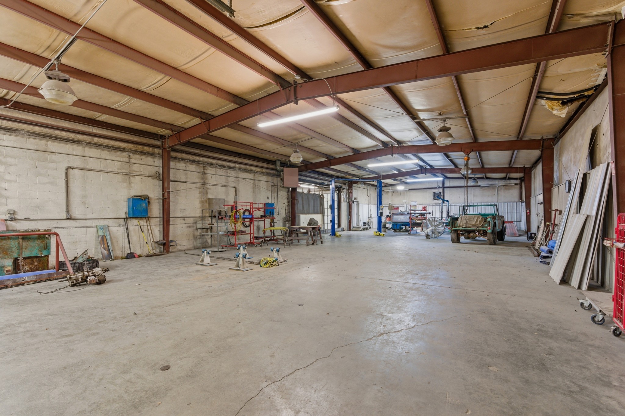 5011 Michigan Ave