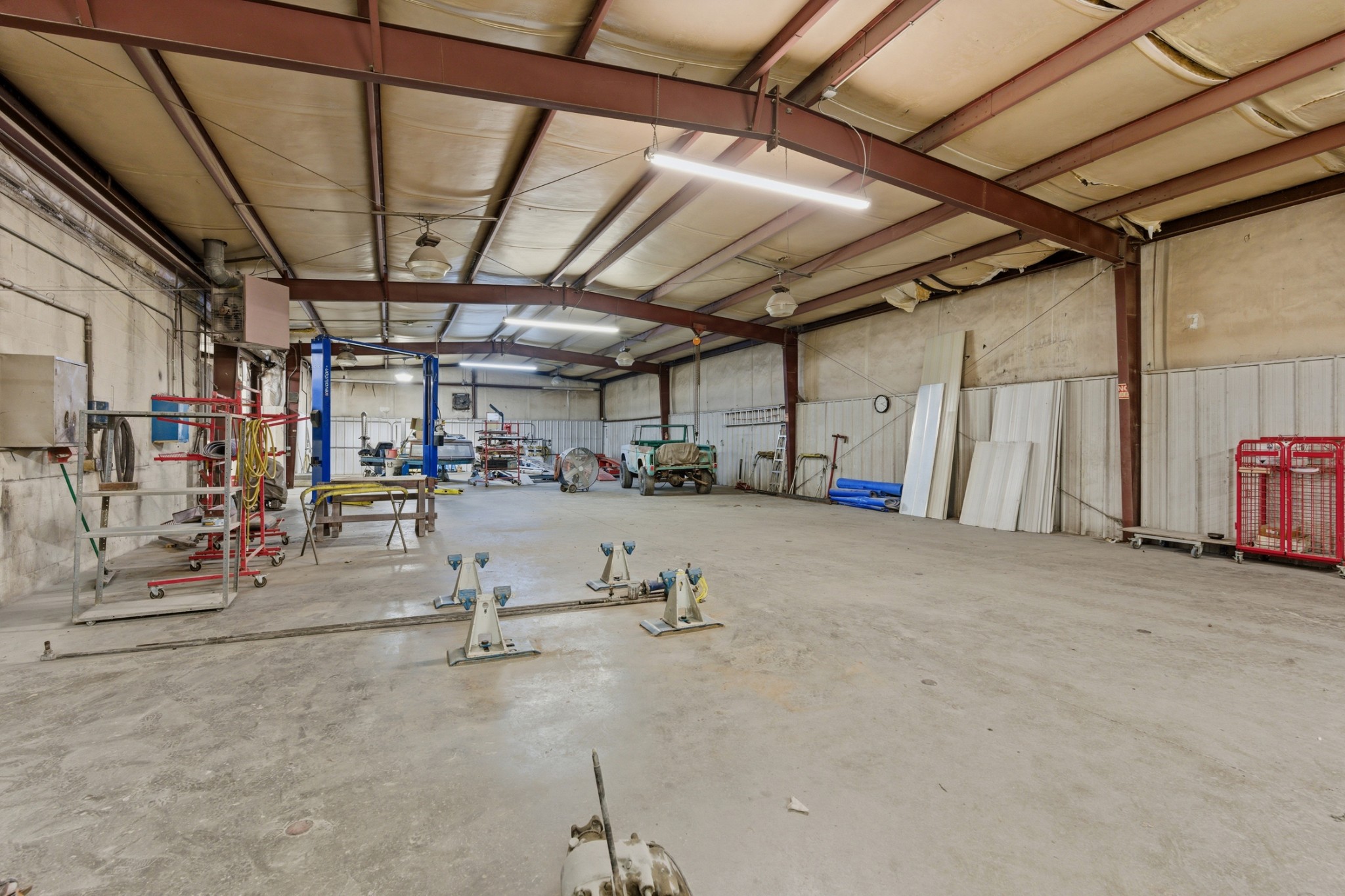 5011 Michigan Ave