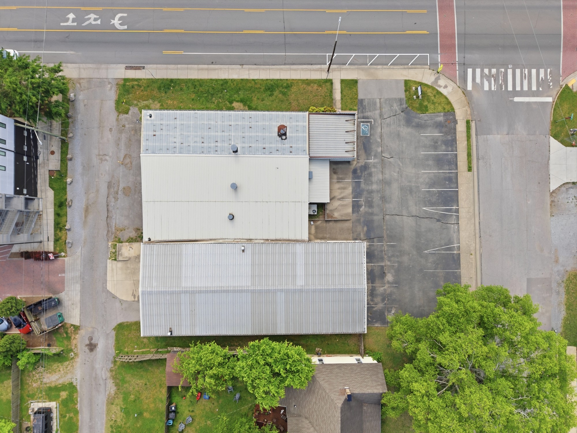 5011 Michigan Ave