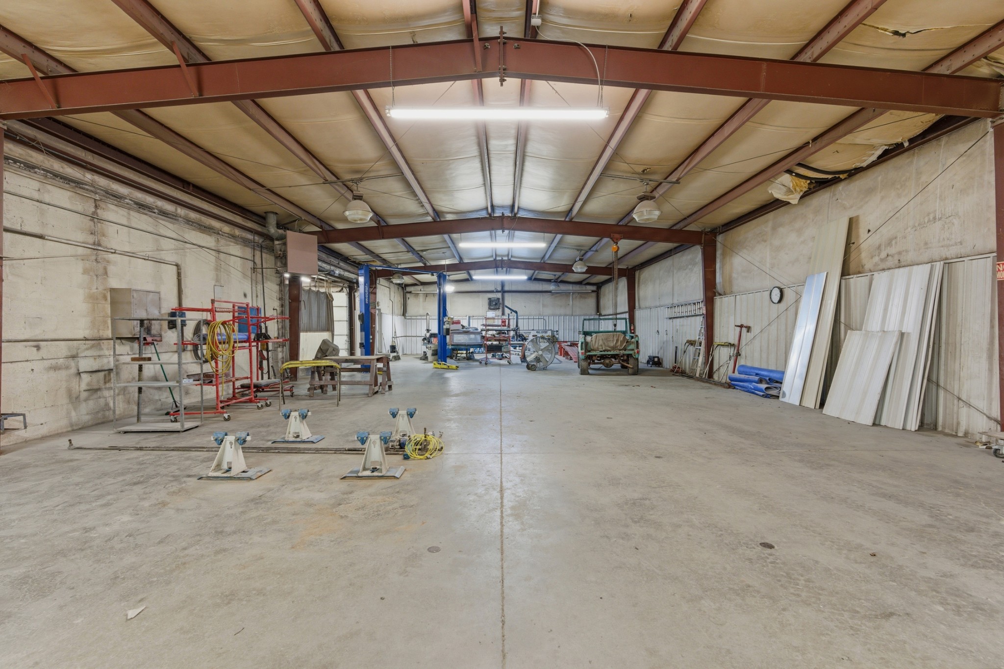 5011 Michigan Ave