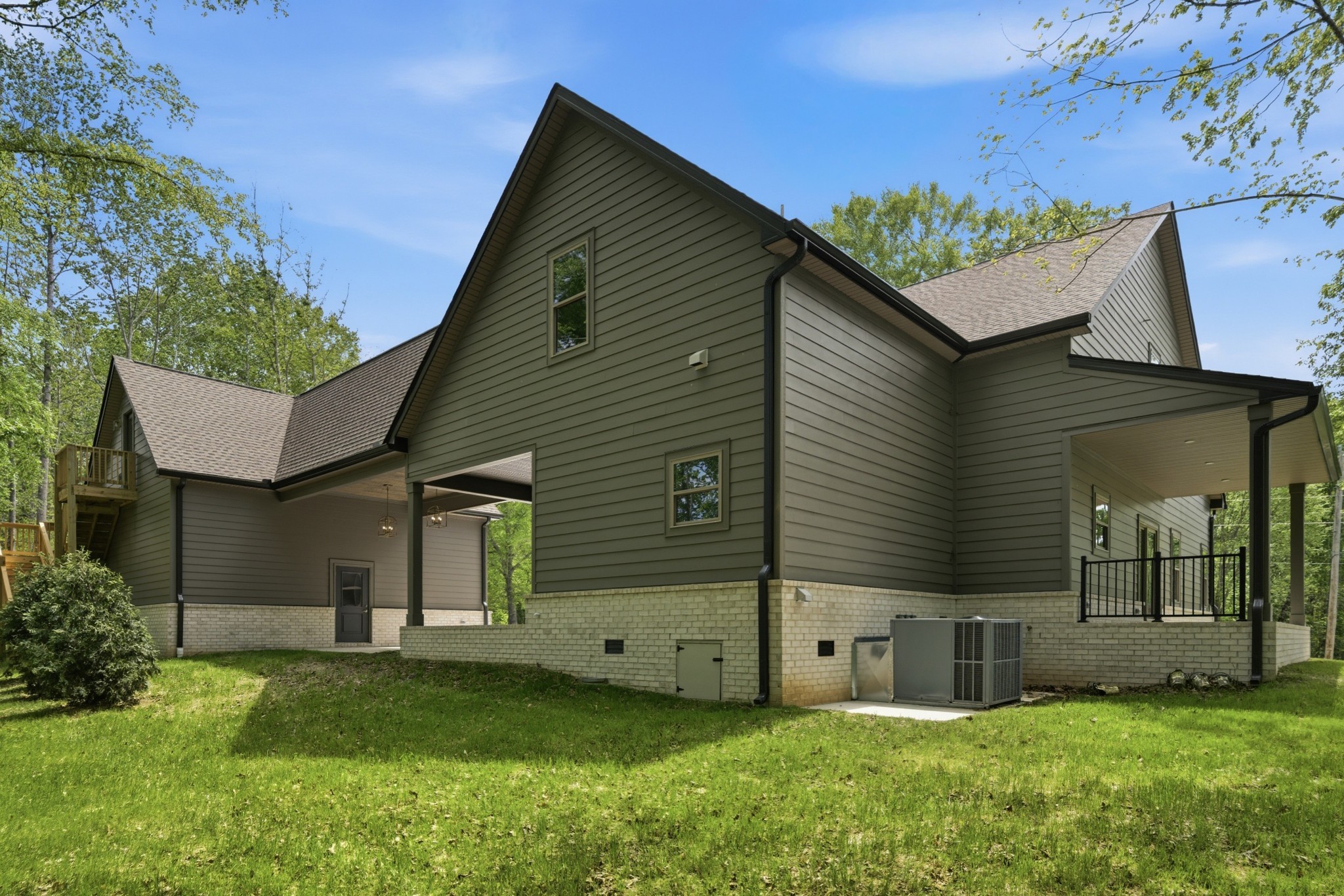 2957 Pace Rd