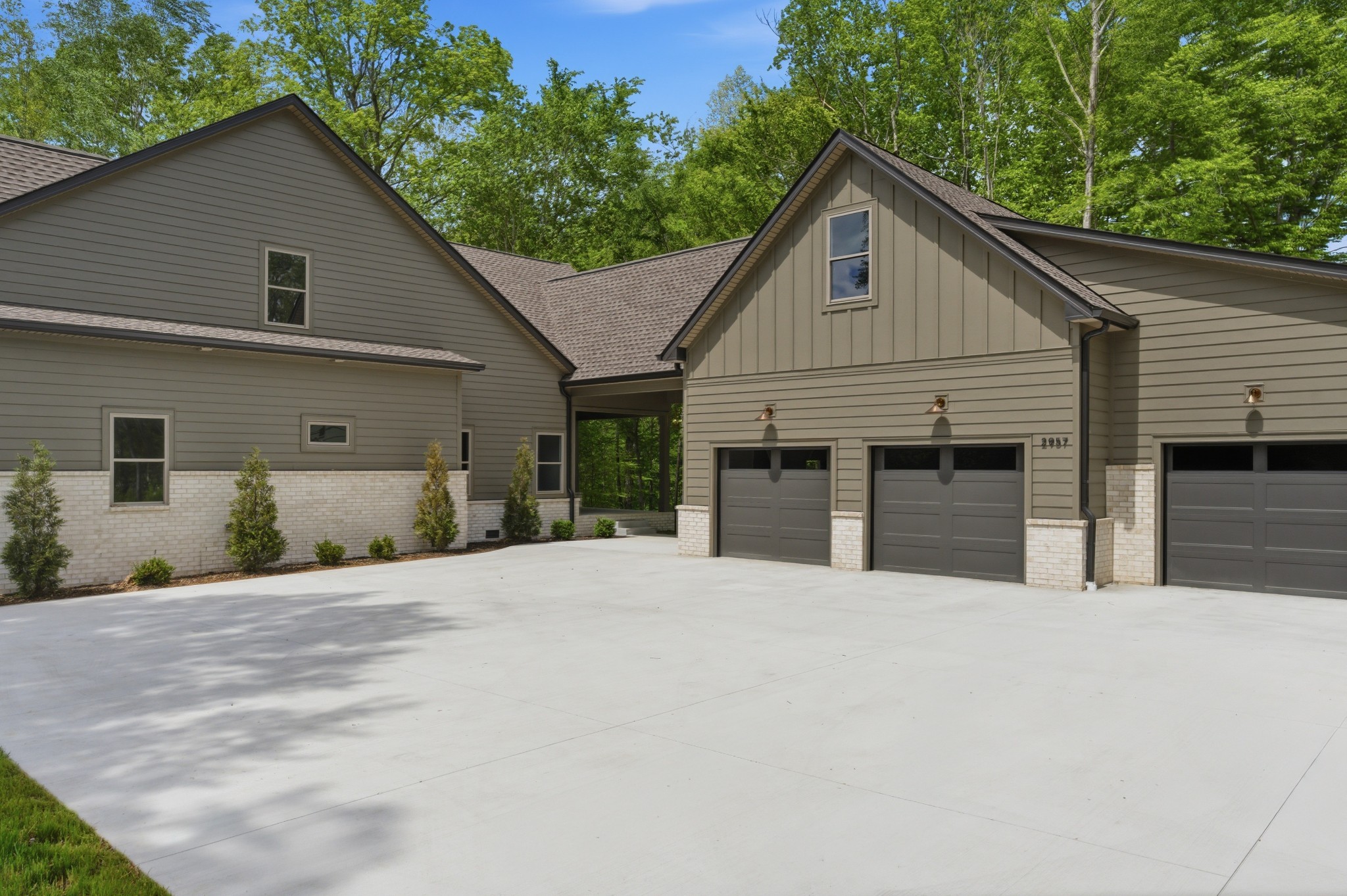 2957 Pace Rd