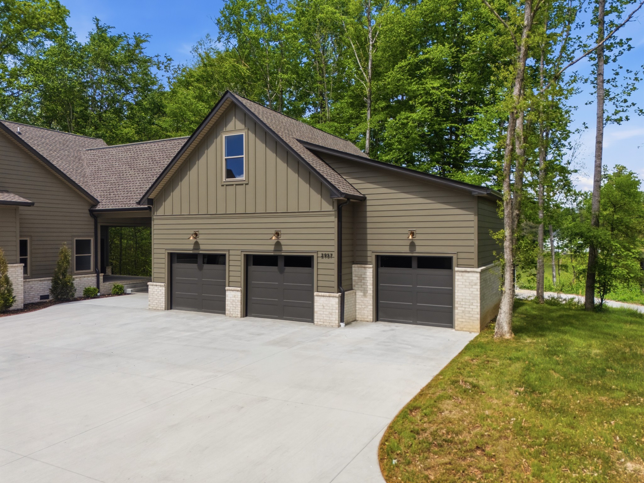 2957 Pace Rd