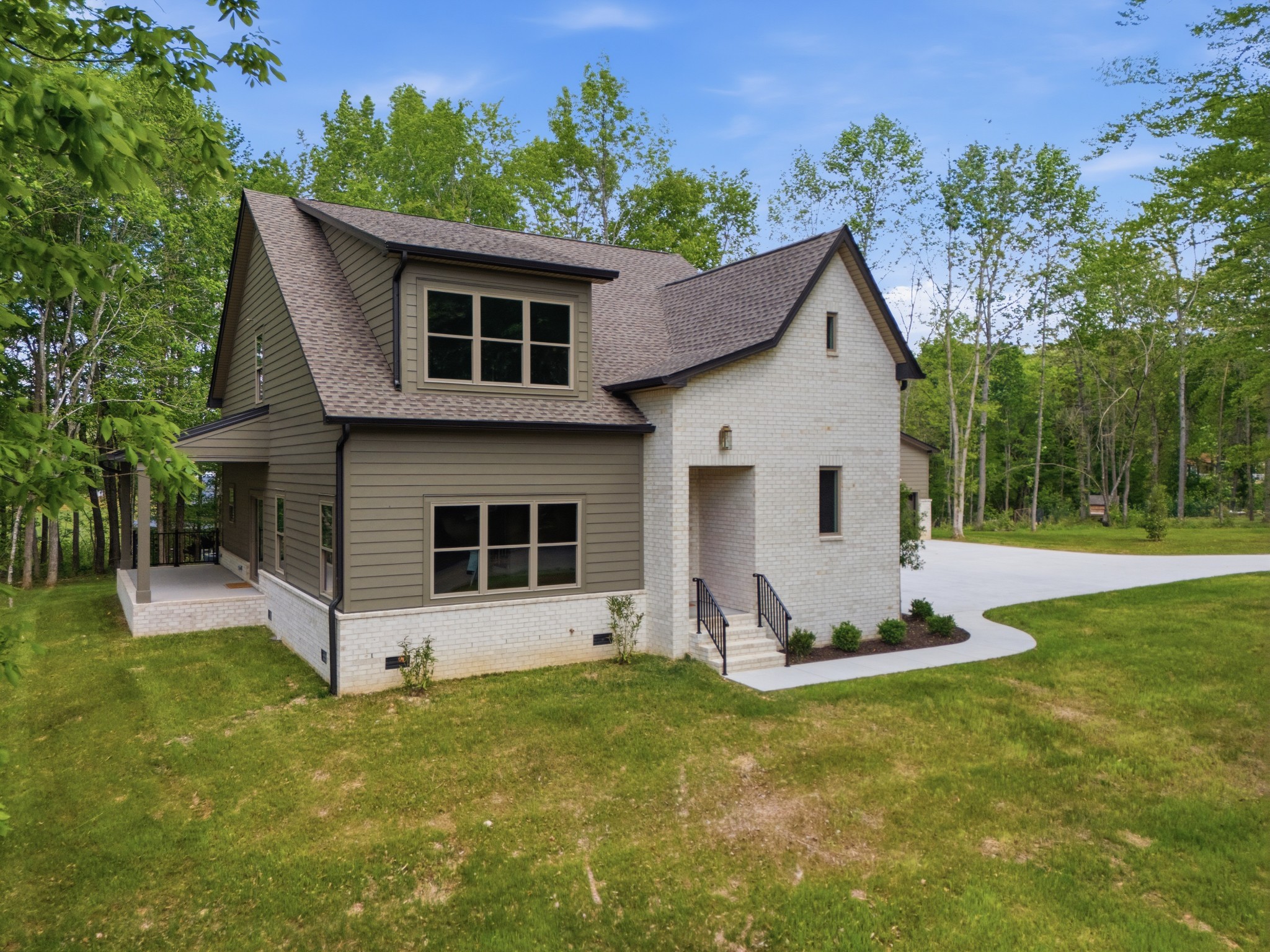 2957 Pace Rd