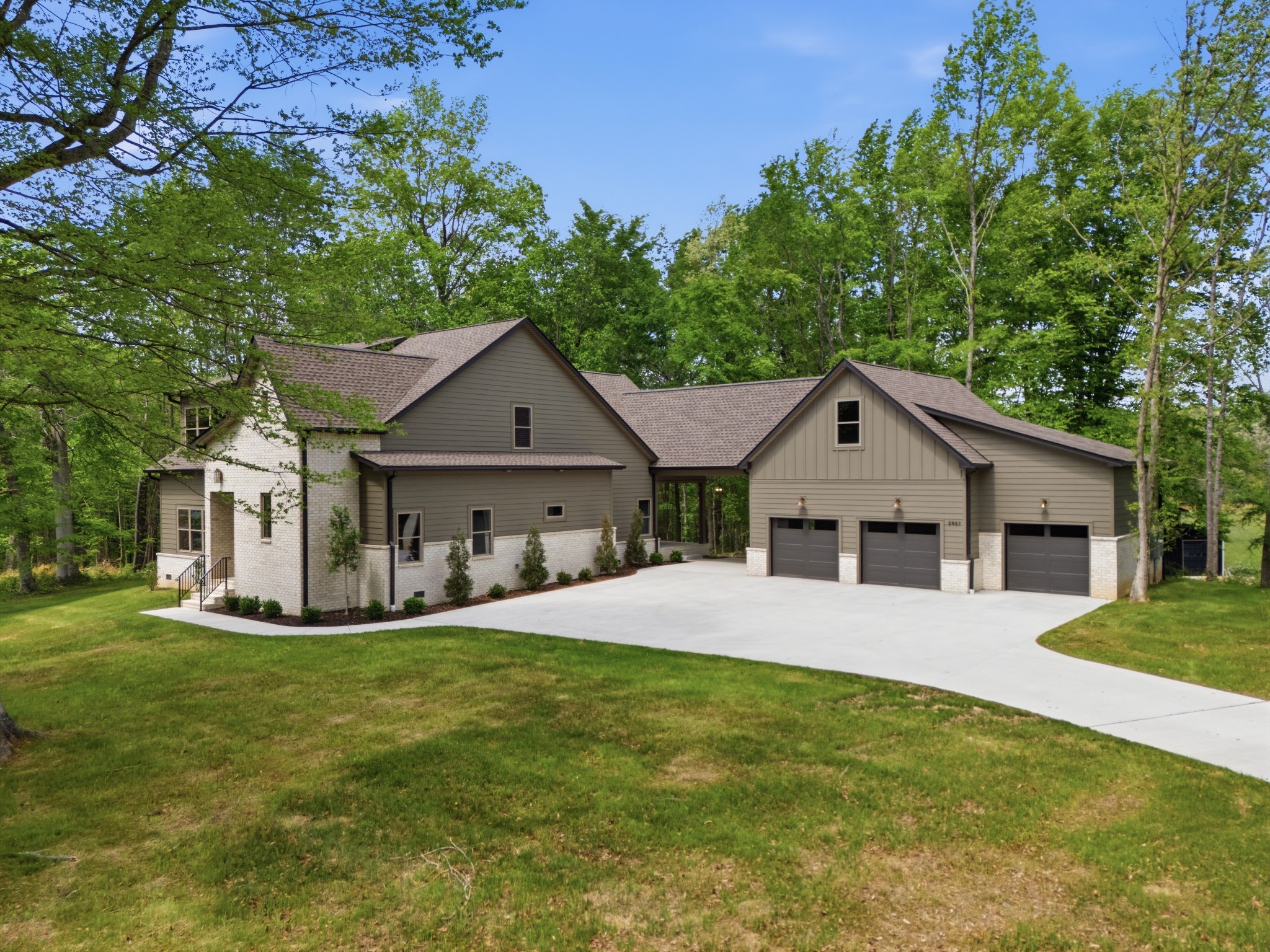 2957 Pace Rd