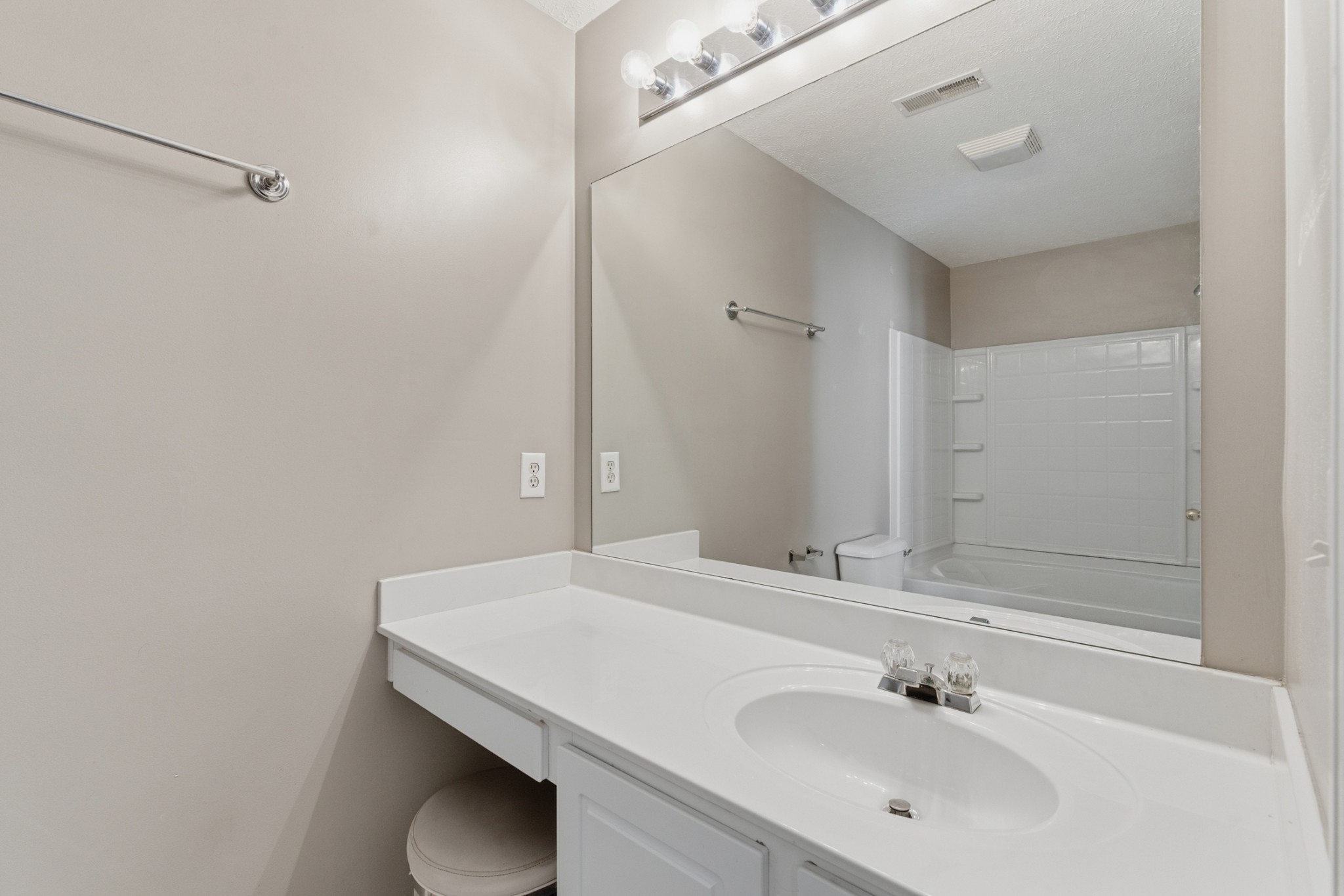 3215 Harpeth Springs Dr
