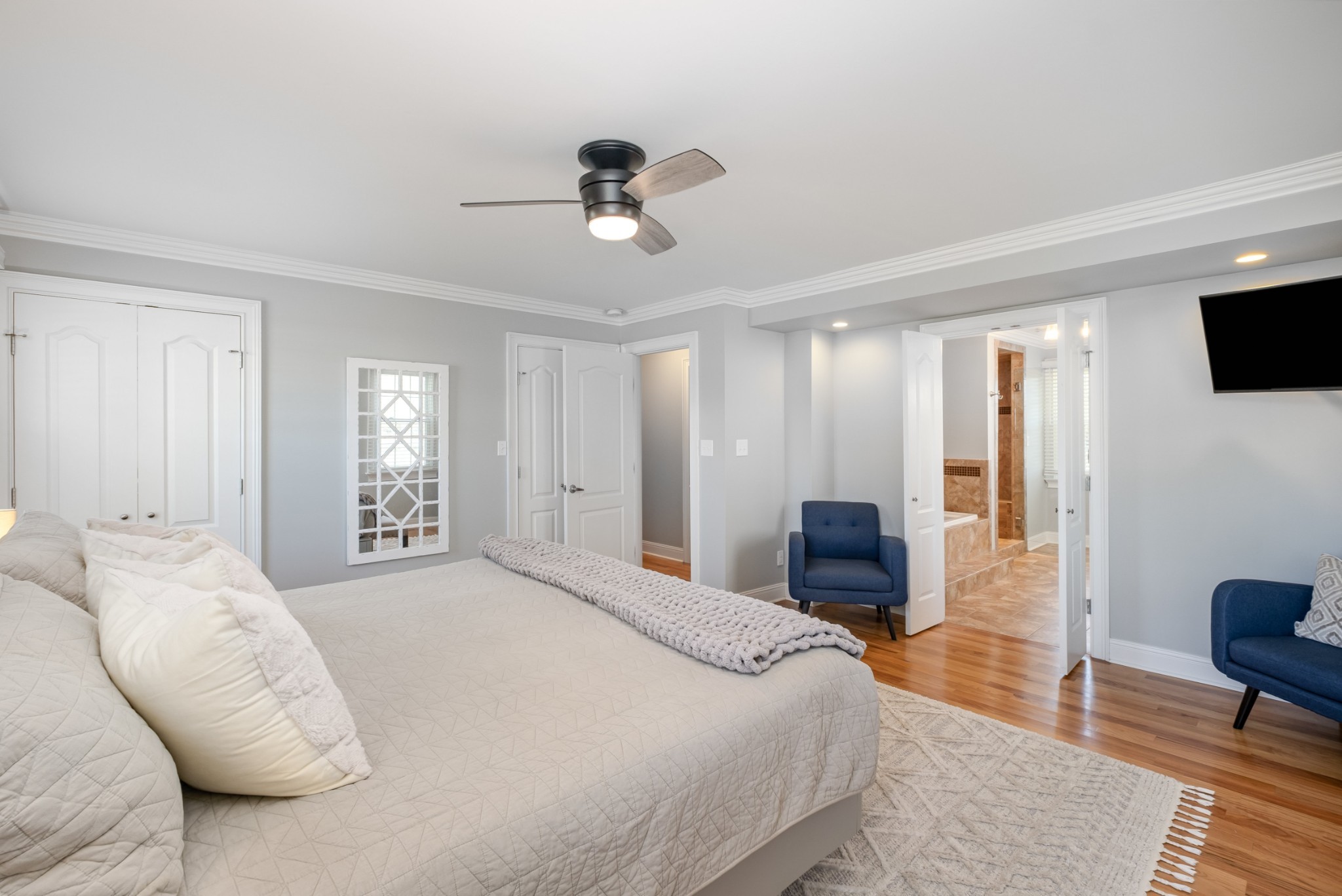 1108 Lakeview Dr