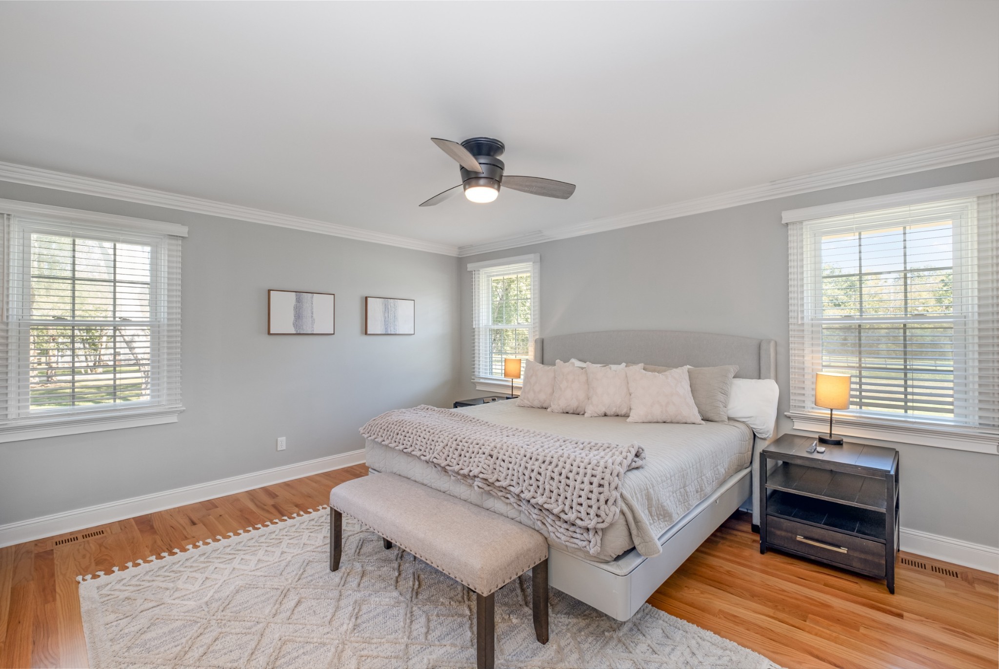 1108 Lakeview Dr