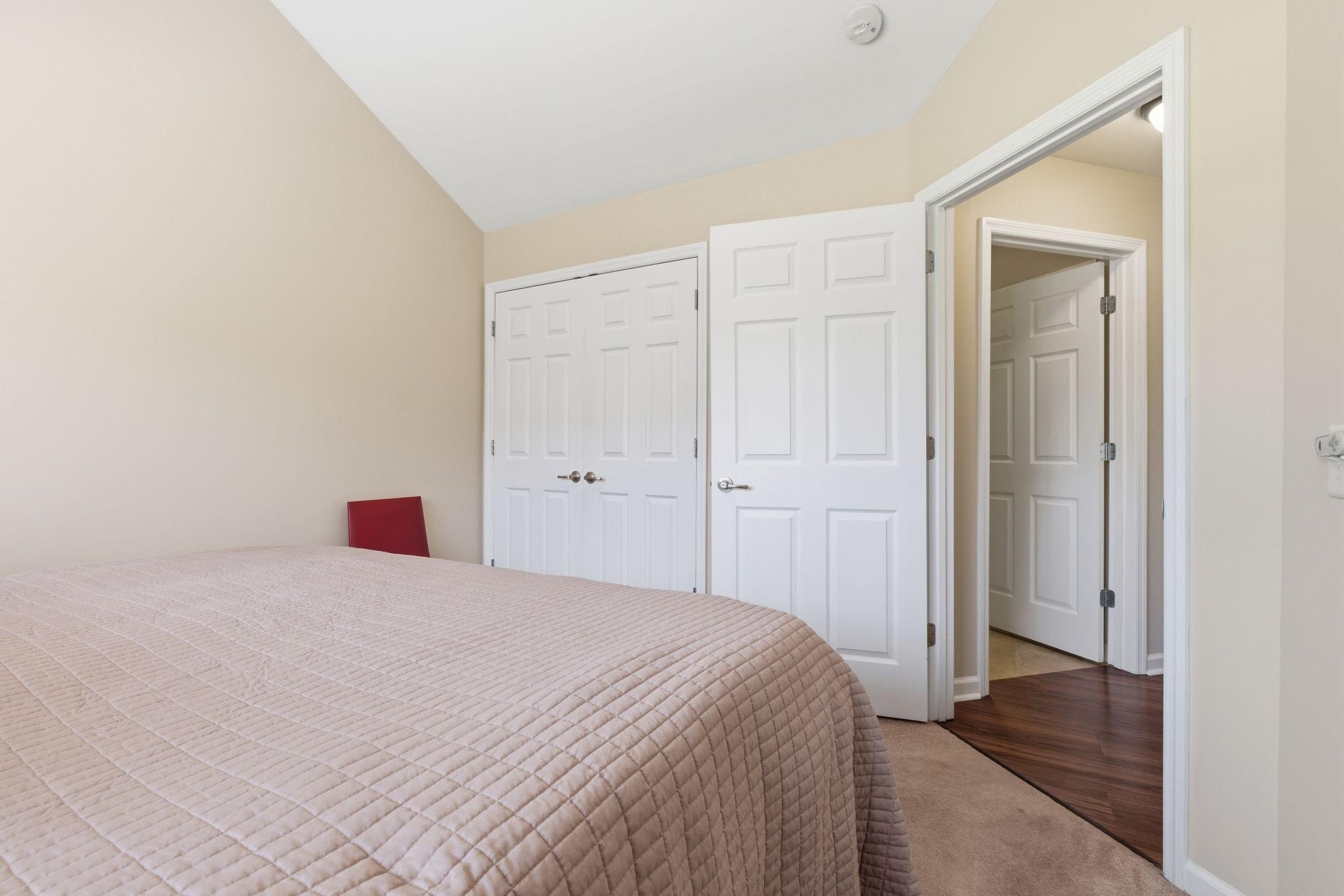 825 Browns Ln Unit: 1602