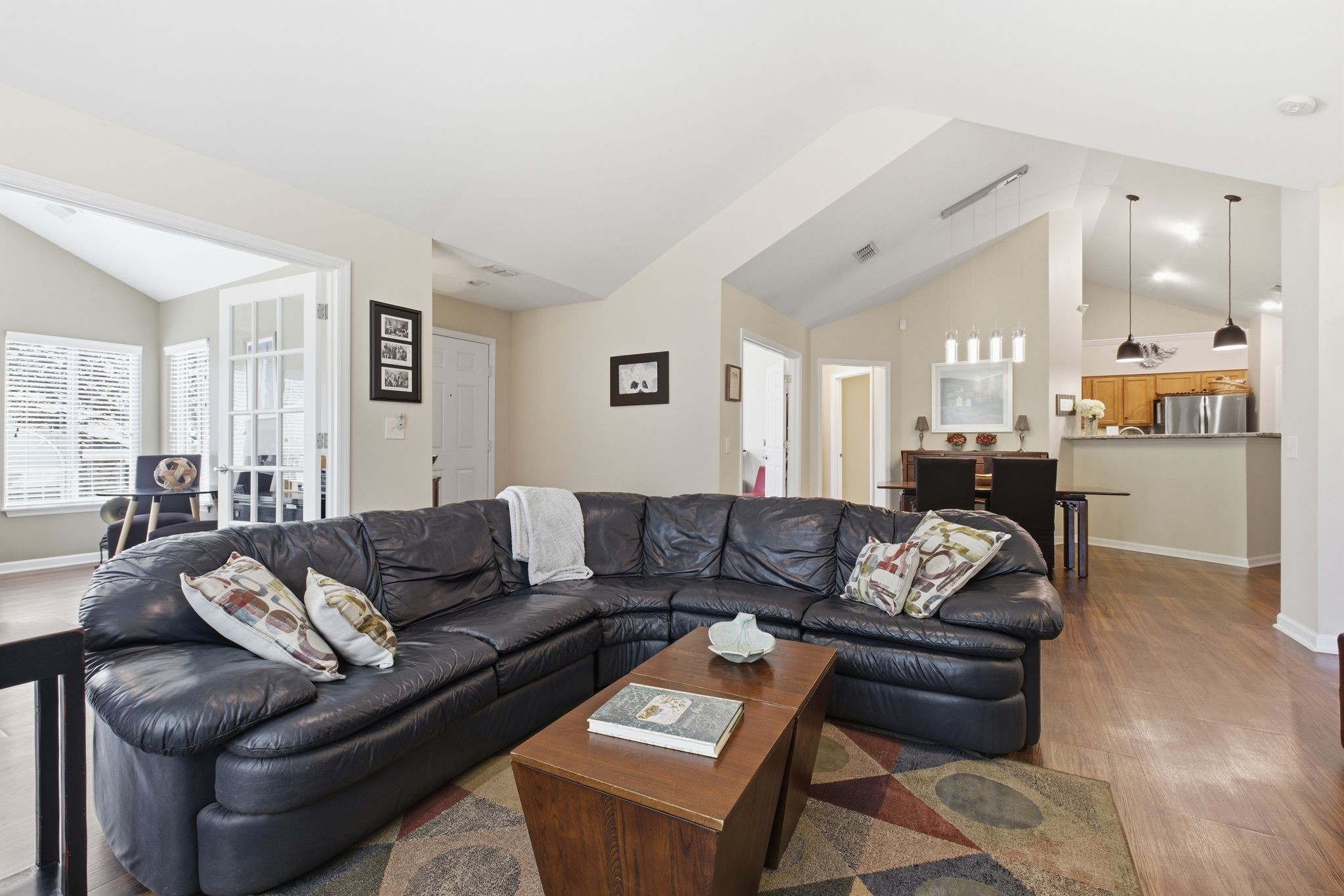 825 Browns Ln Unit: 1602