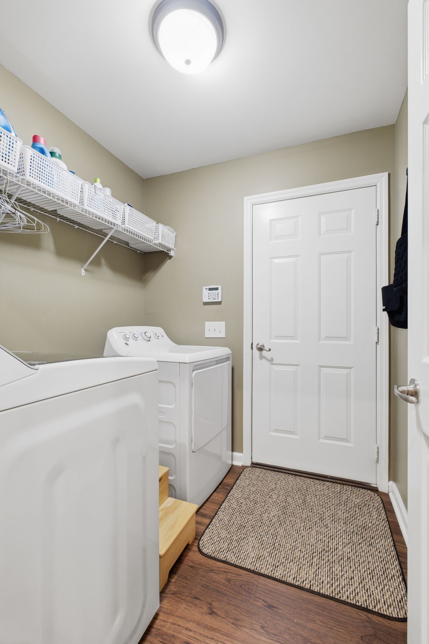 825 Browns Ln Unit: 1602