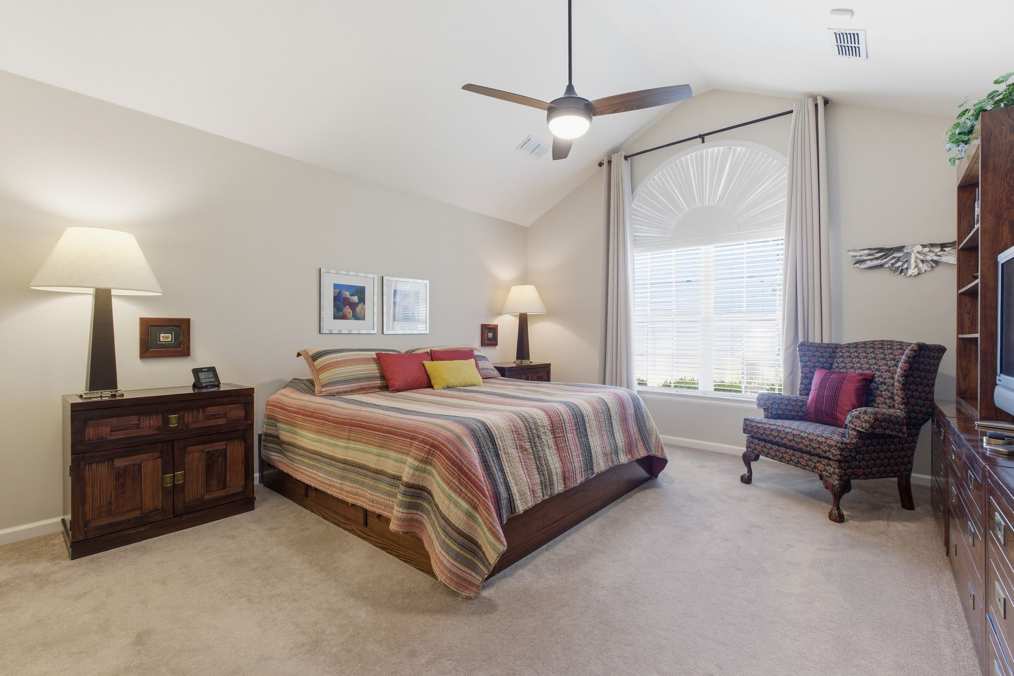 825 Browns Ln Unit: 1602