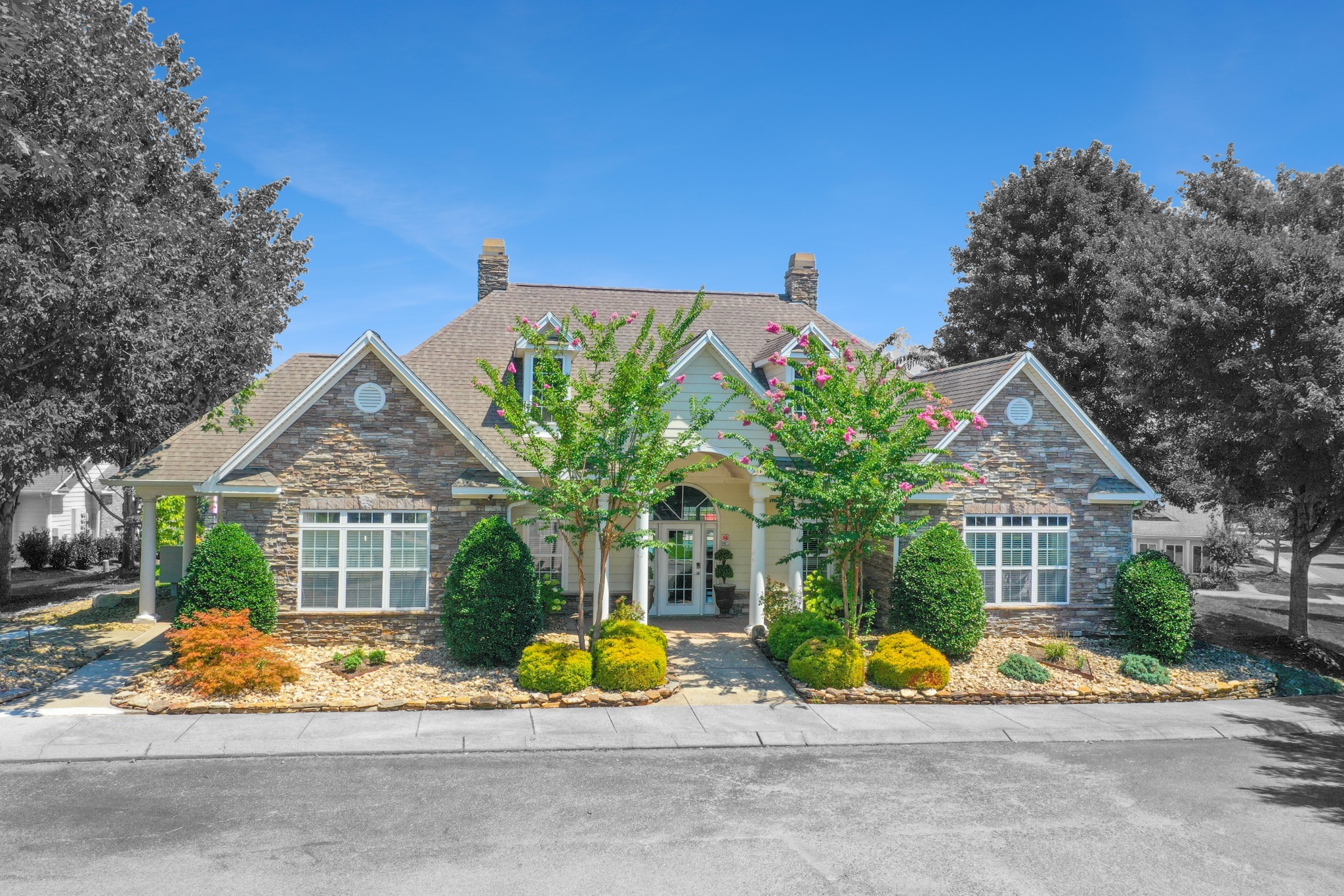 825 Browns Ln Unit: 1602