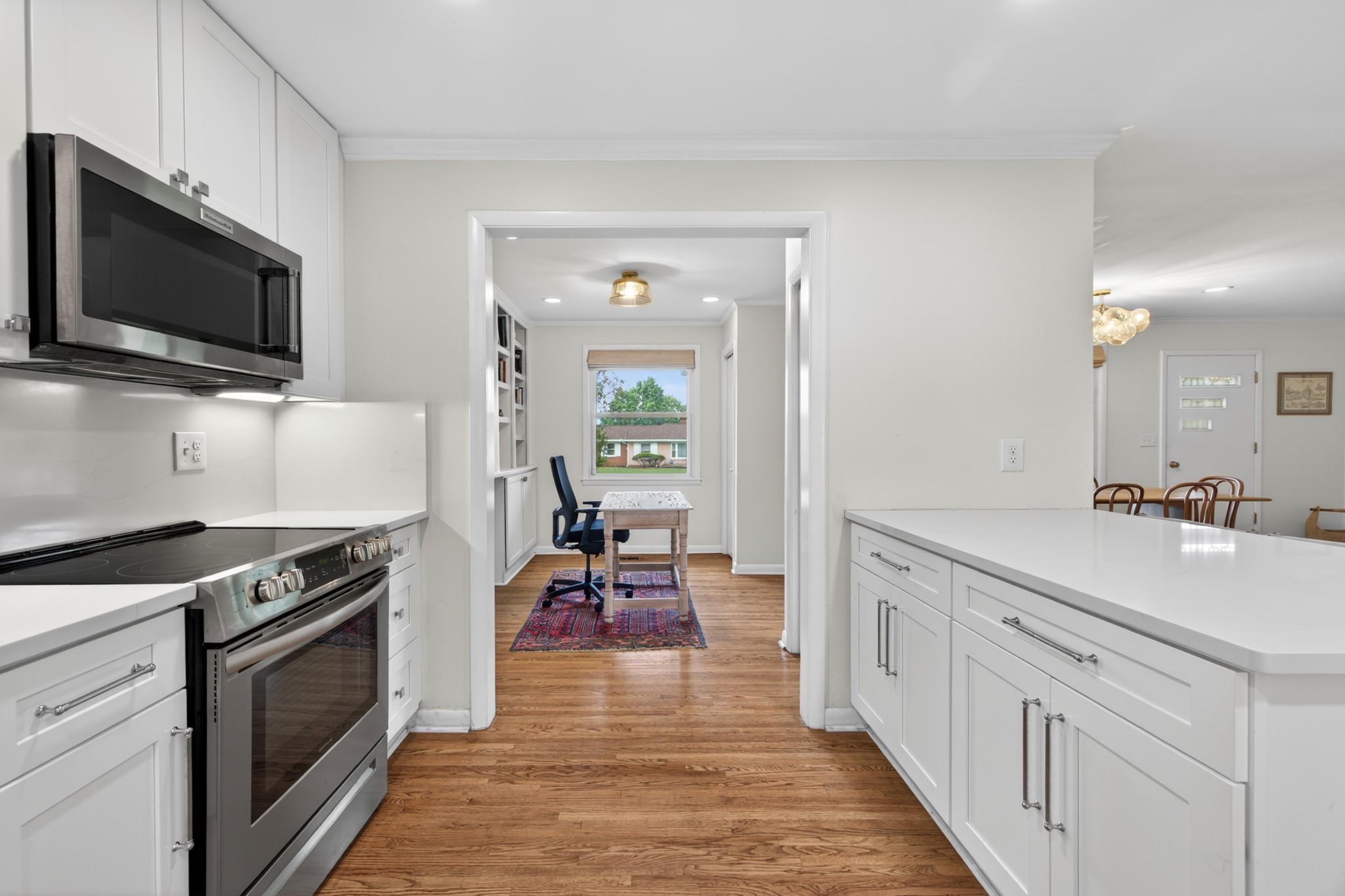 2922 Fernbrook Ln