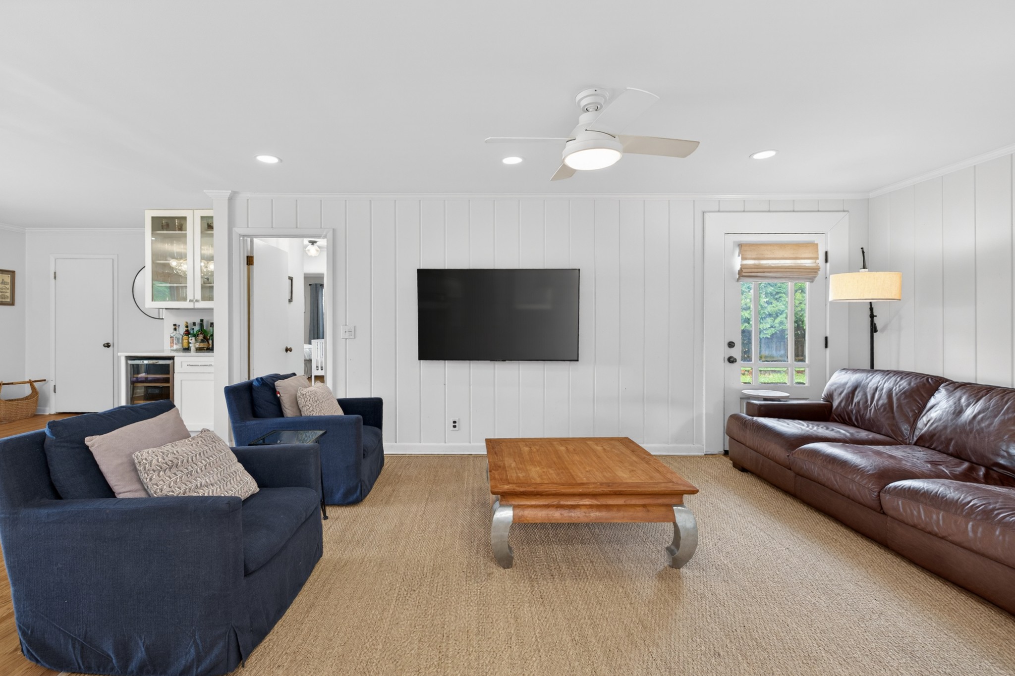 2922 Fernbrook Ln