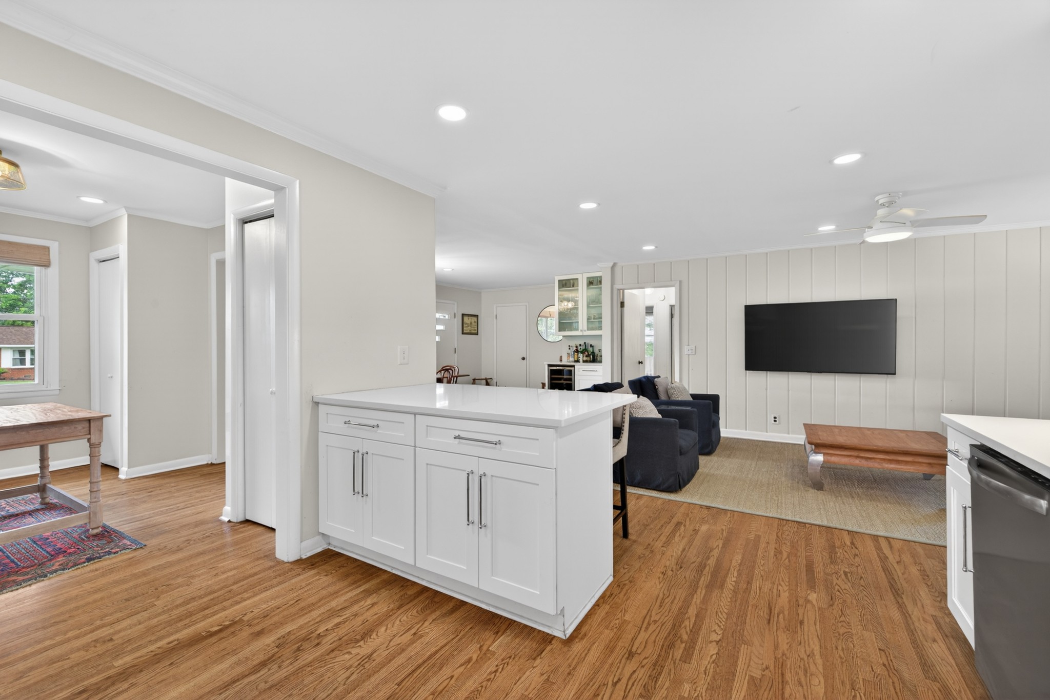 2922 Fernbrook Ln