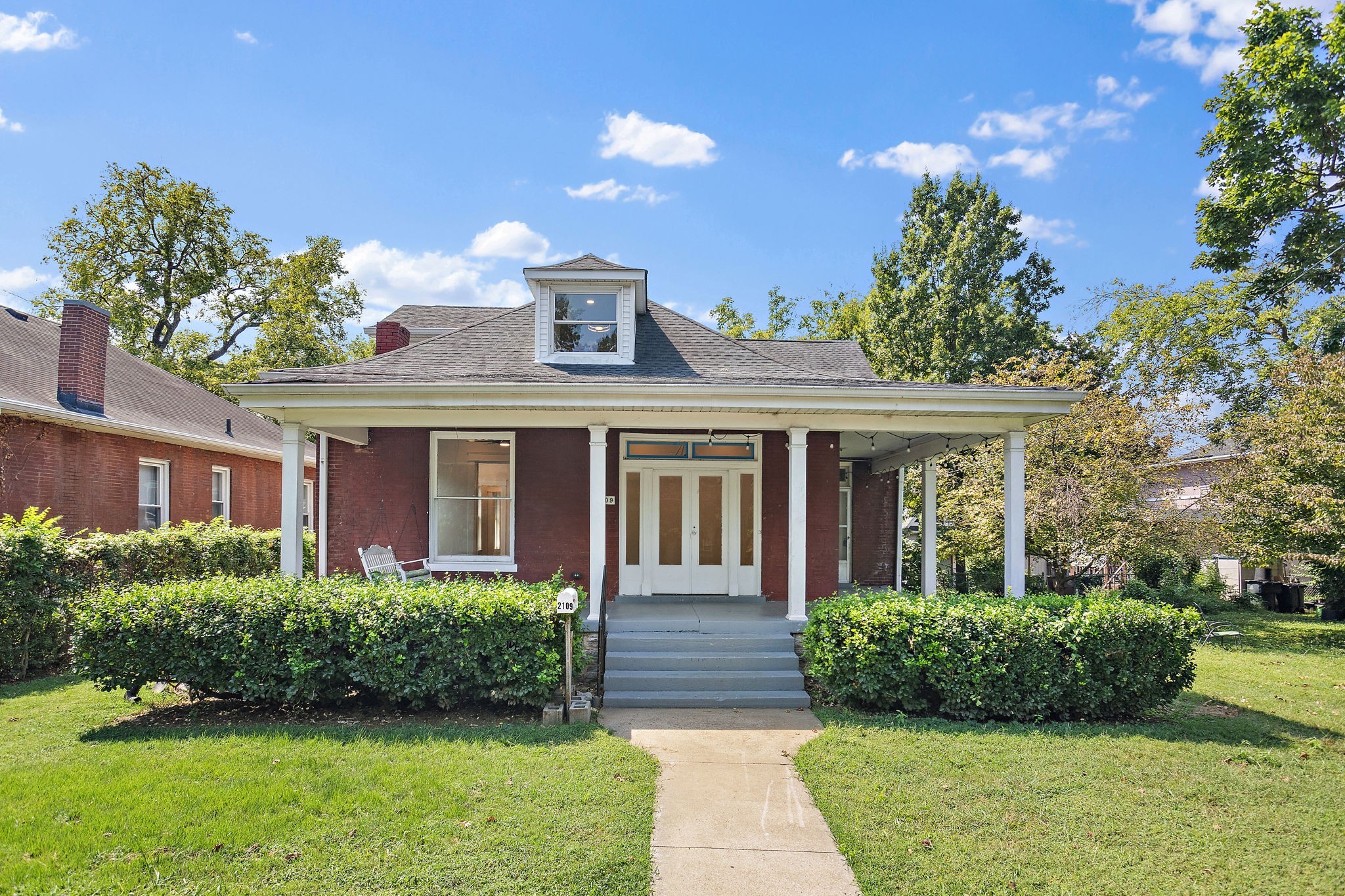 2109 Elliott Ave