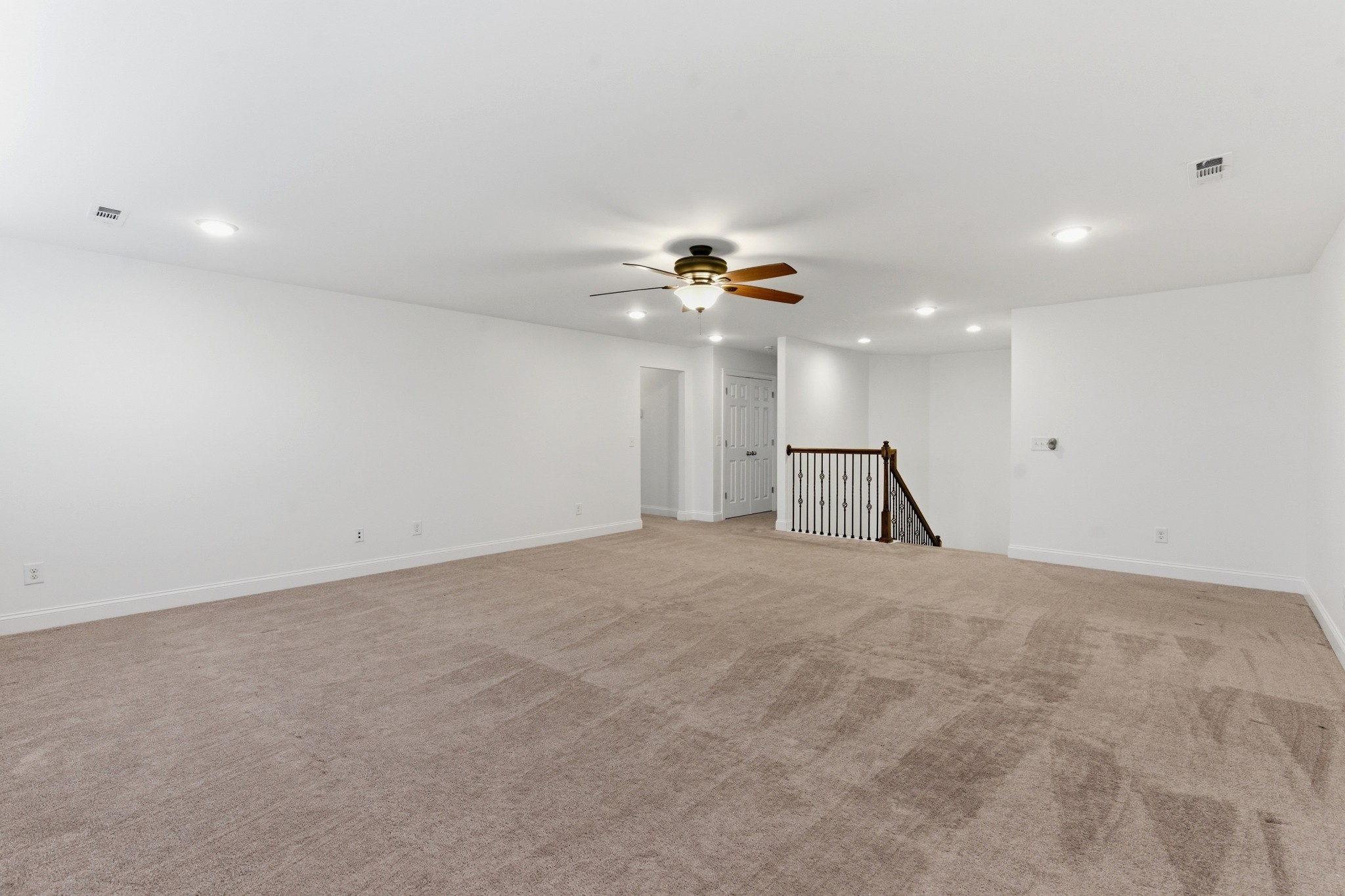 6772 Falls Ridge Ln