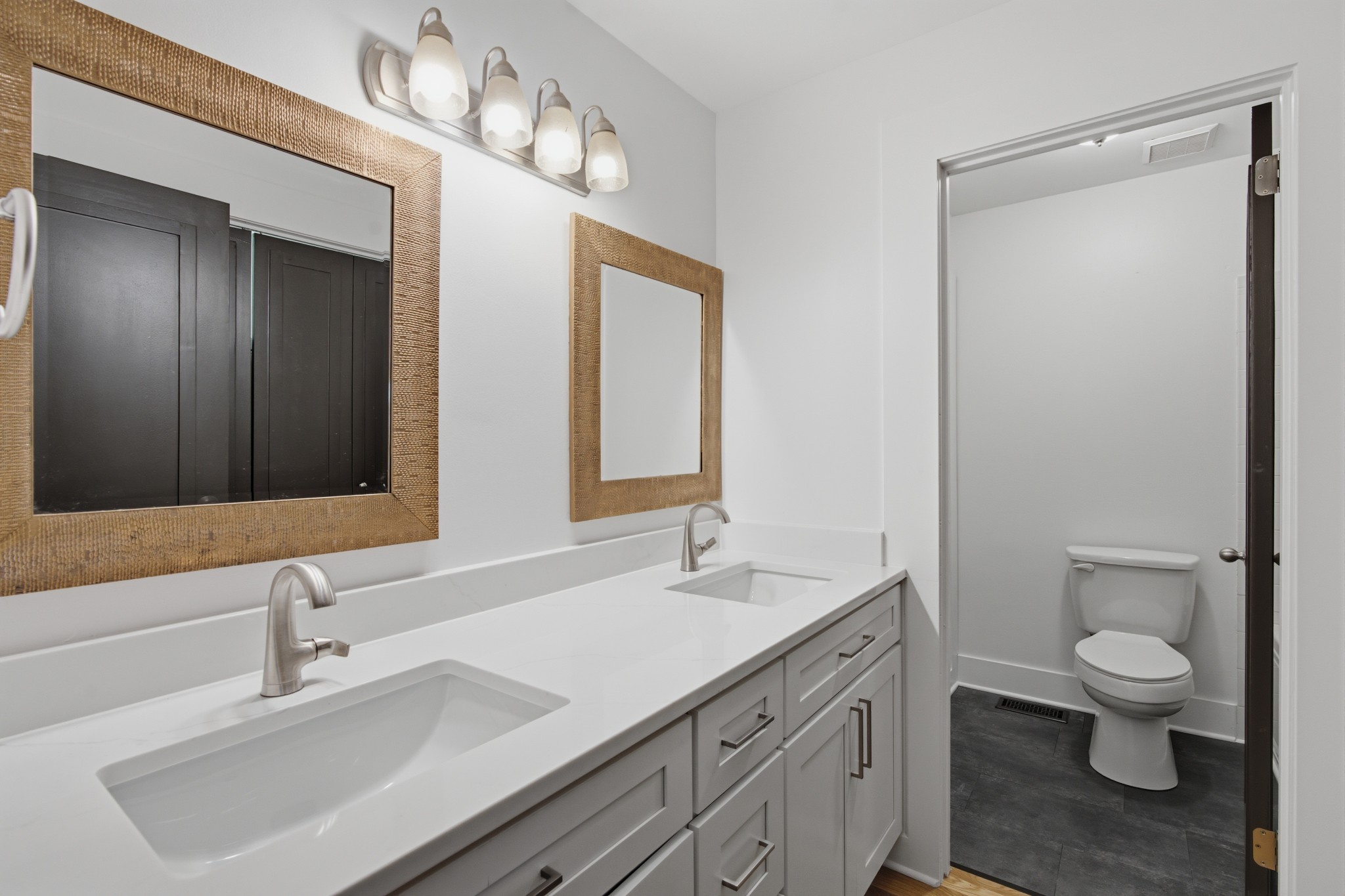 815 Williamsburg West Dr