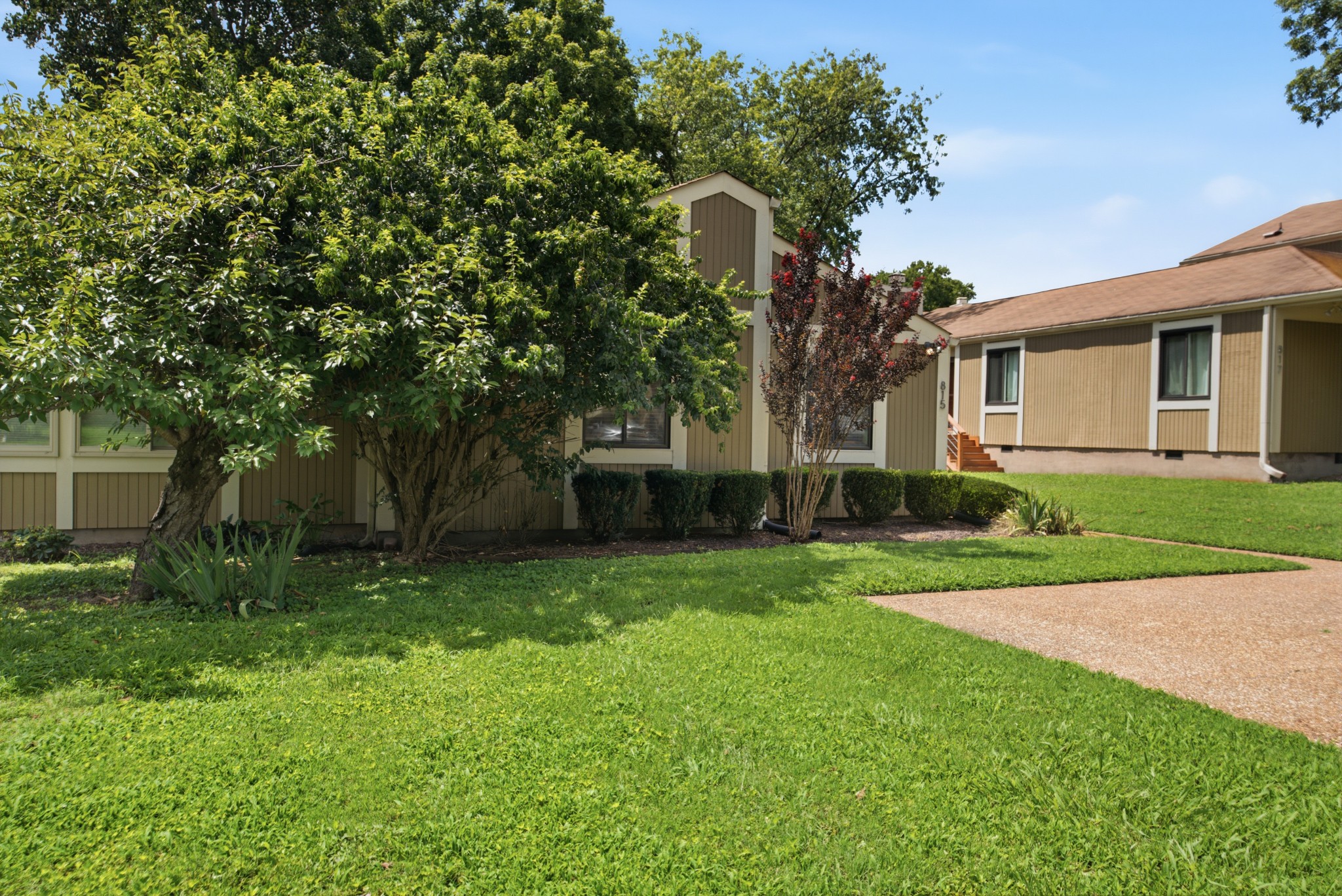 815 Williamsburg West Dr