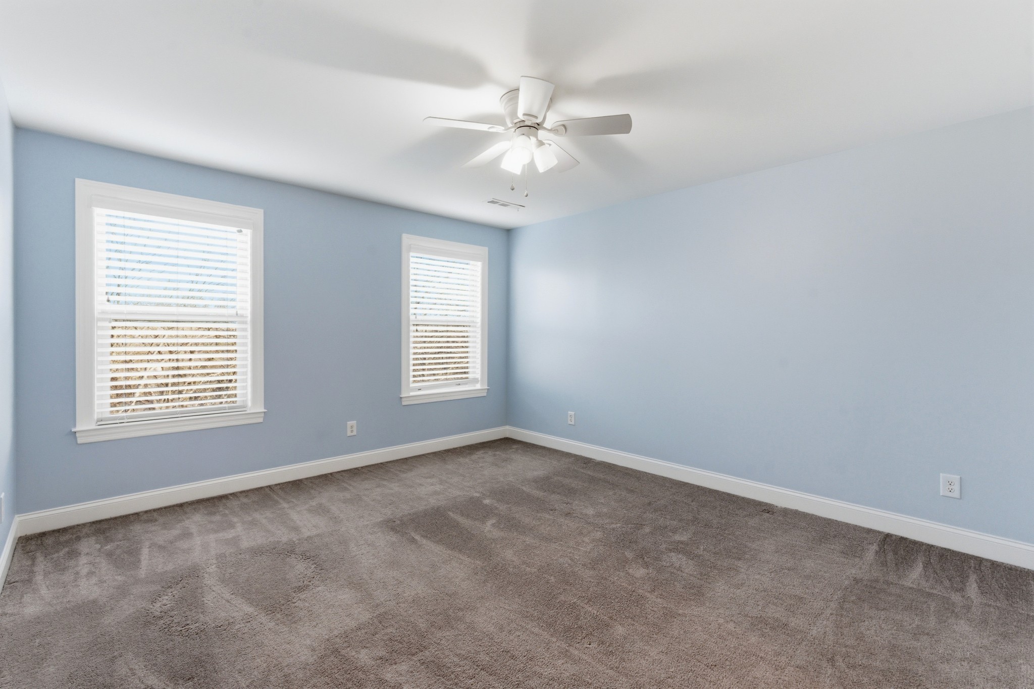 6772 Falls Ridge Ln