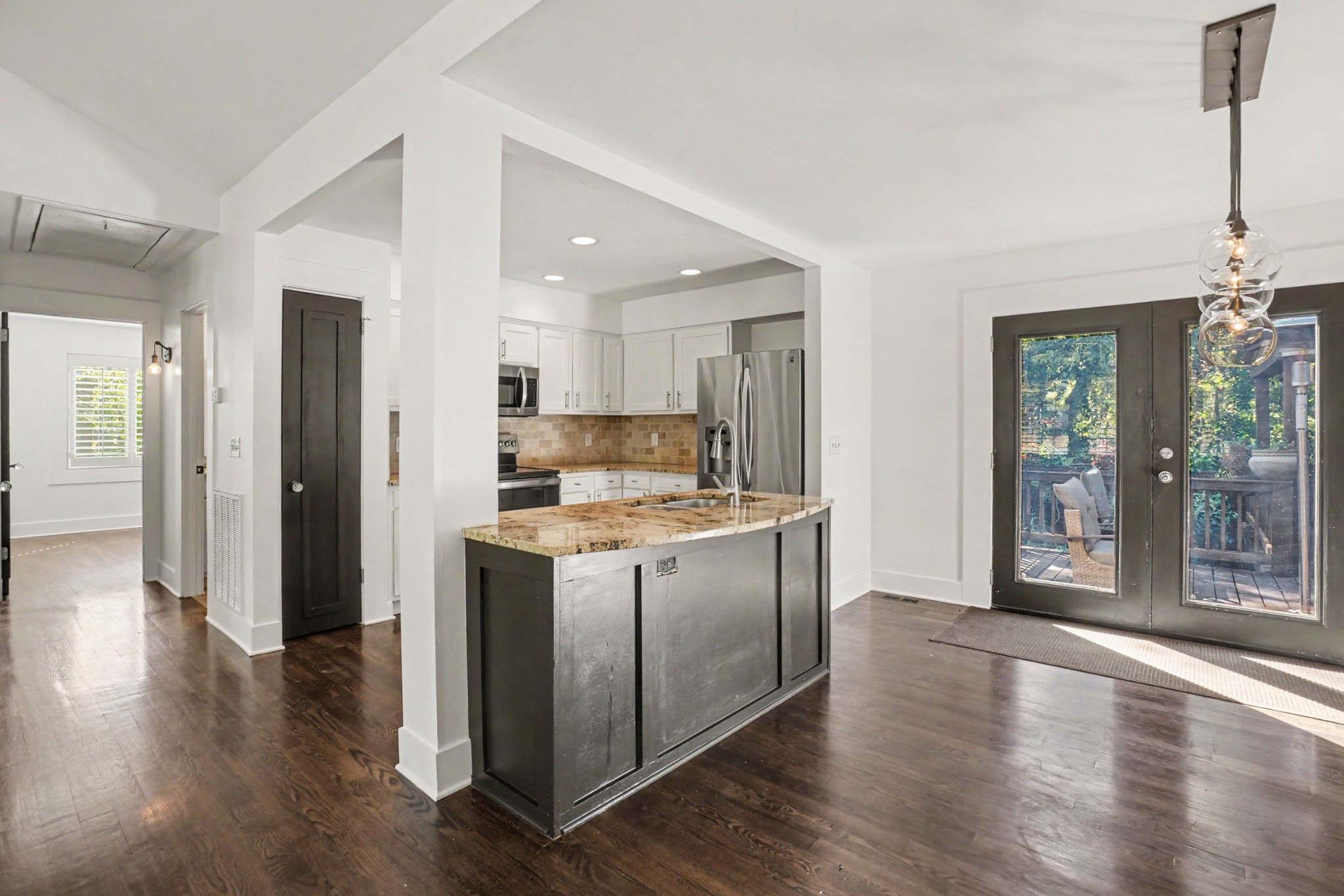 562 Doral Country Dr