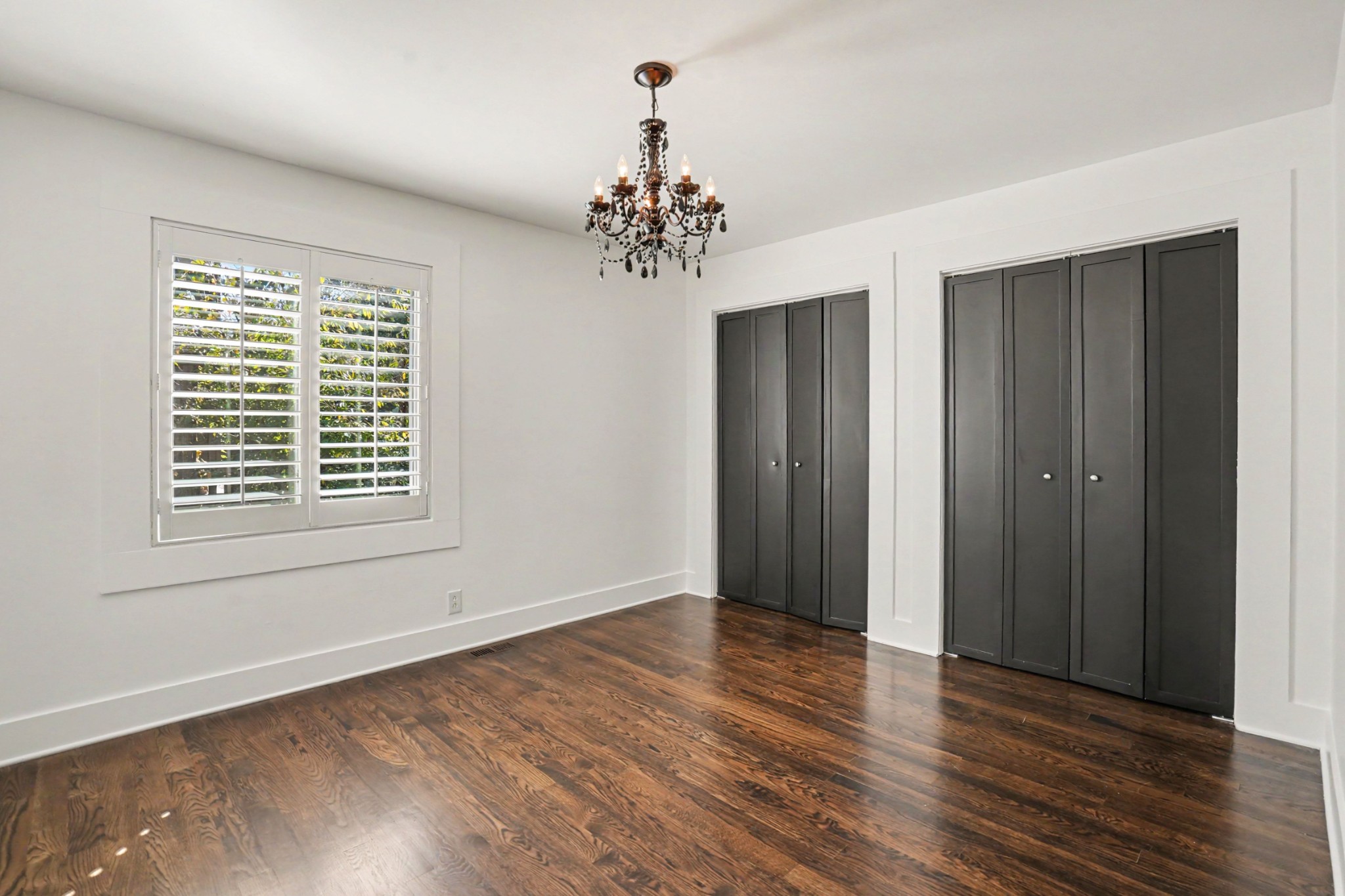 562 Doral Country Dr