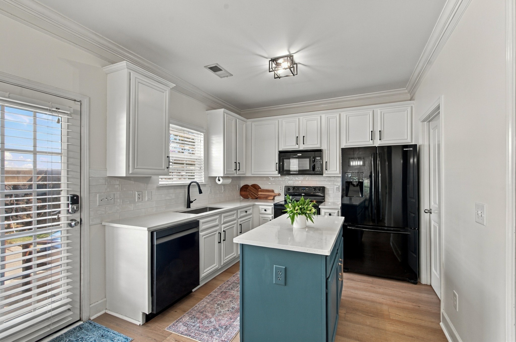 5446 Edmondson Pike