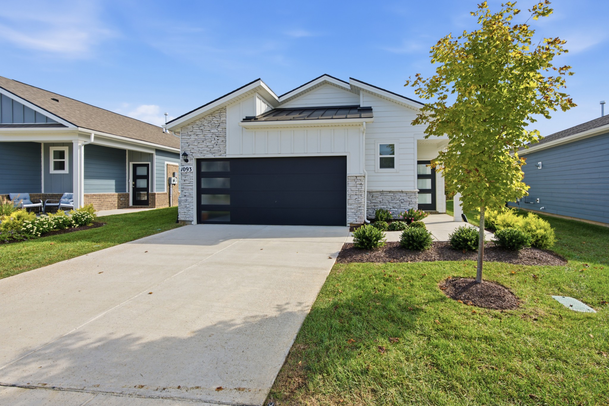 1093 Stoney Brook Pvt Bnd
