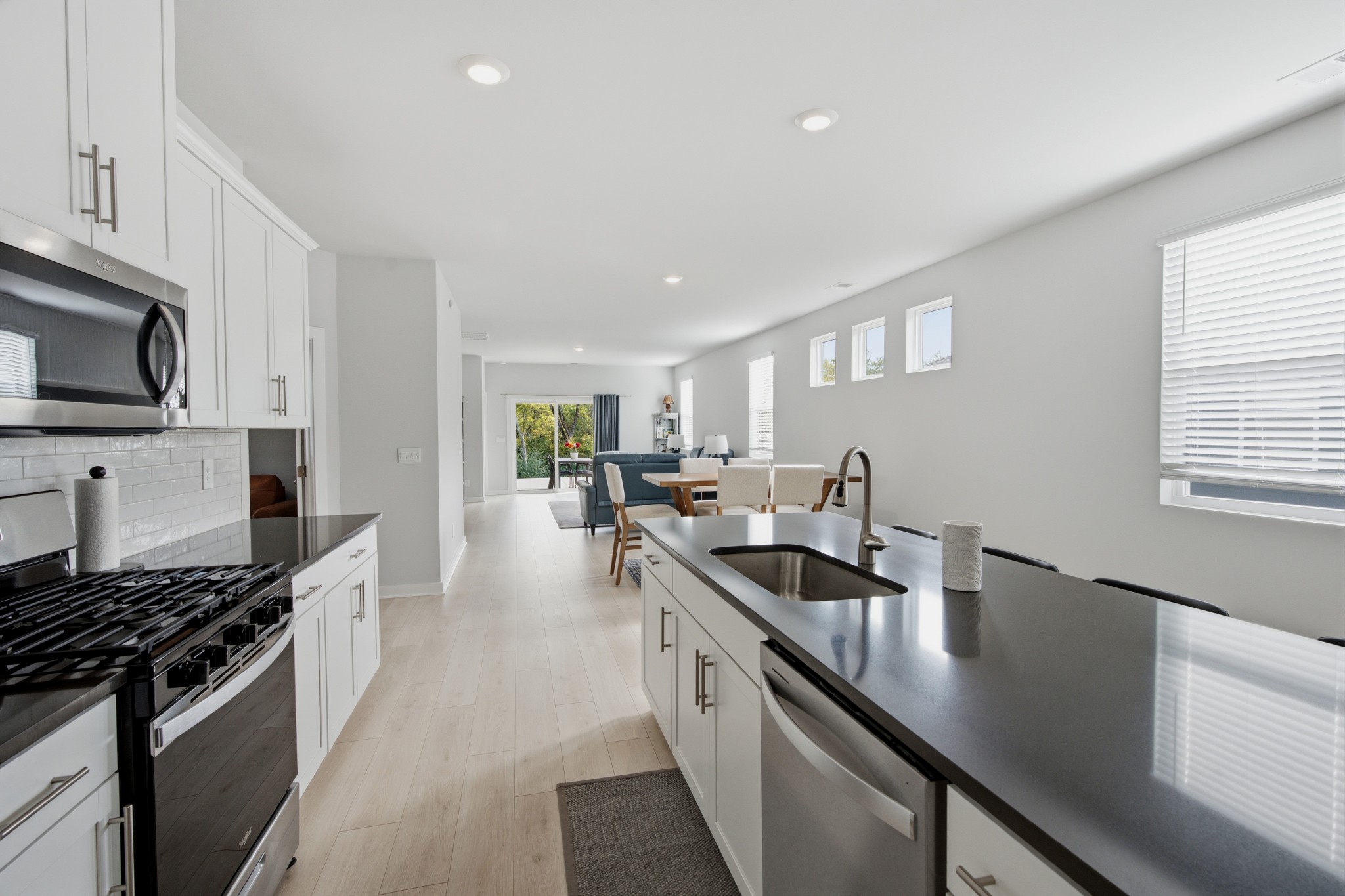 1093 Stoney Brook Pvt Bnd