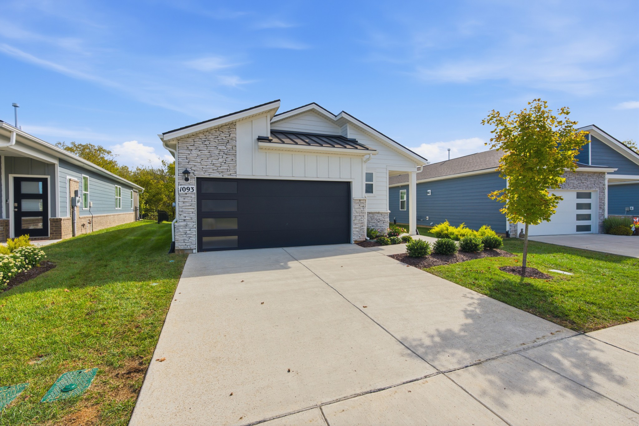 1093 Stoney Brook Pvt Bnd
