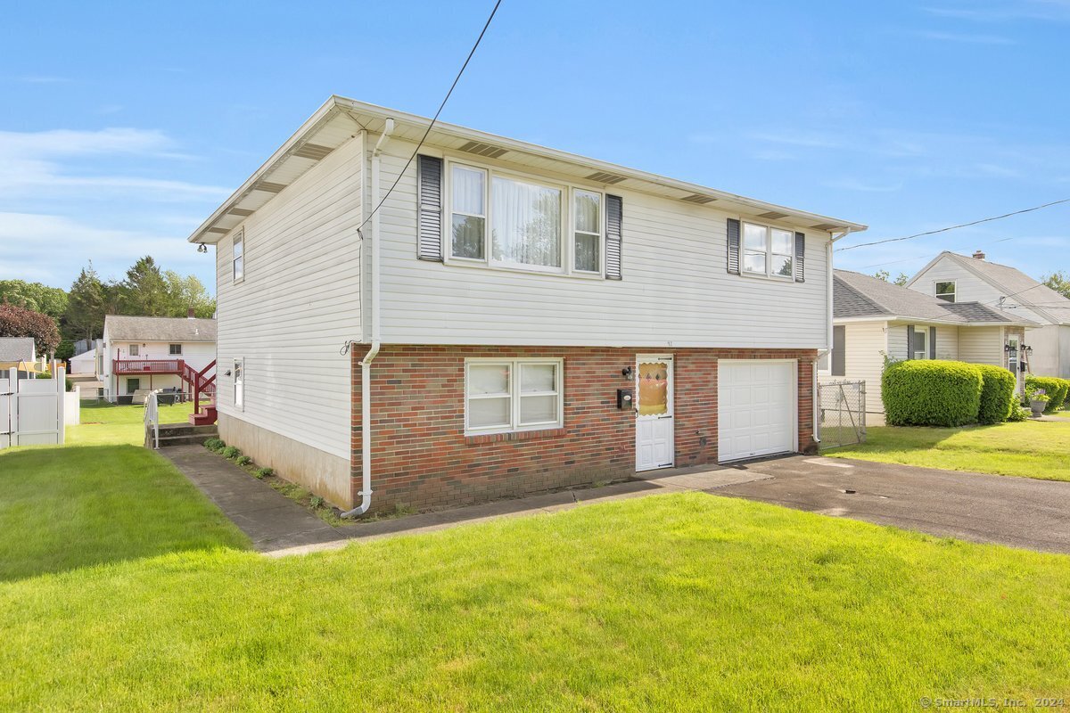 92 Rockland Avenue