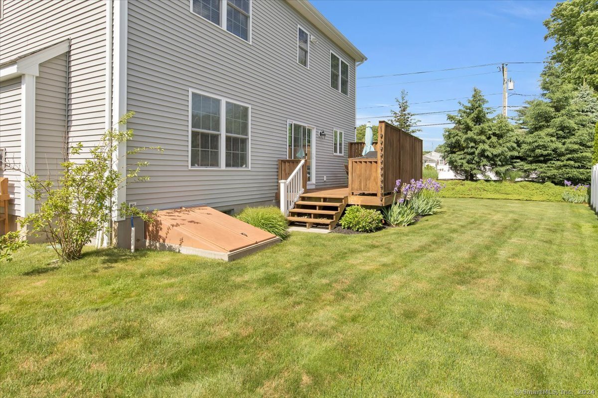 1 Fieldstone Lane