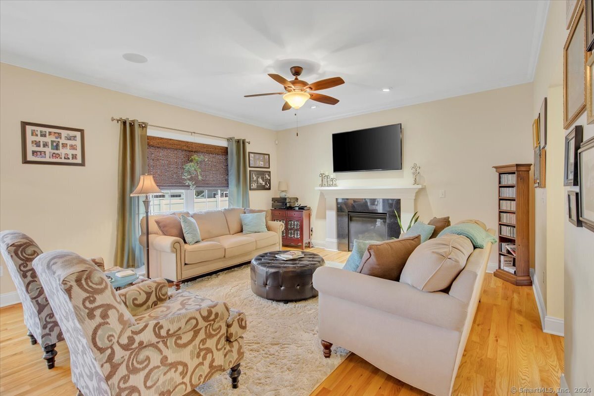 1 Fieldstone Lane