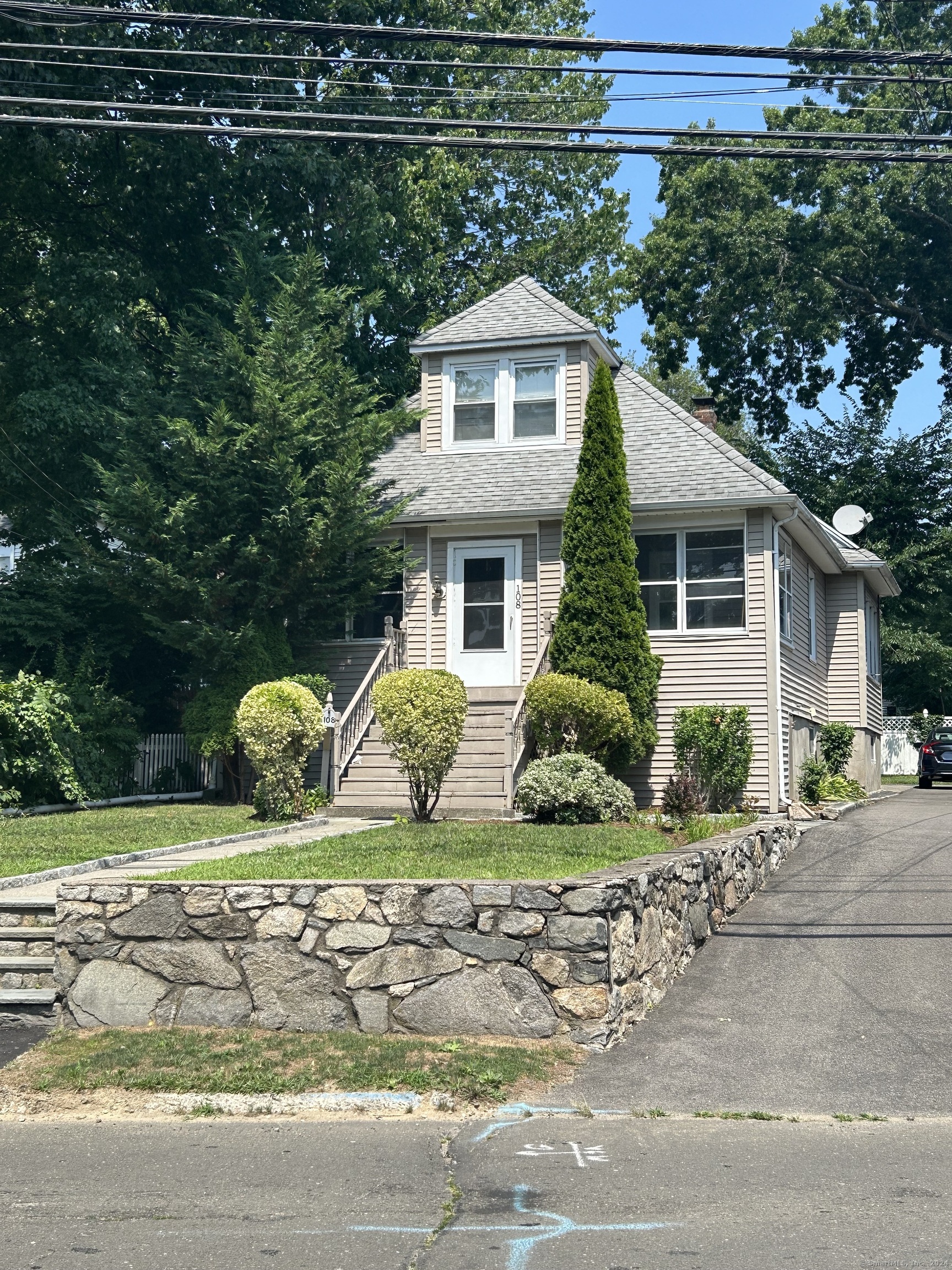 108 Stuart Avenue