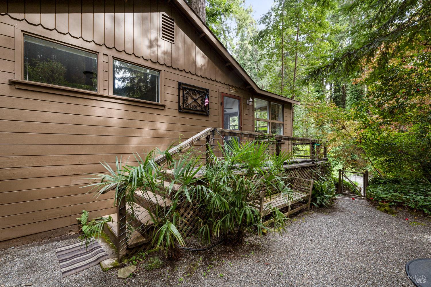 18 Wildwood Lane