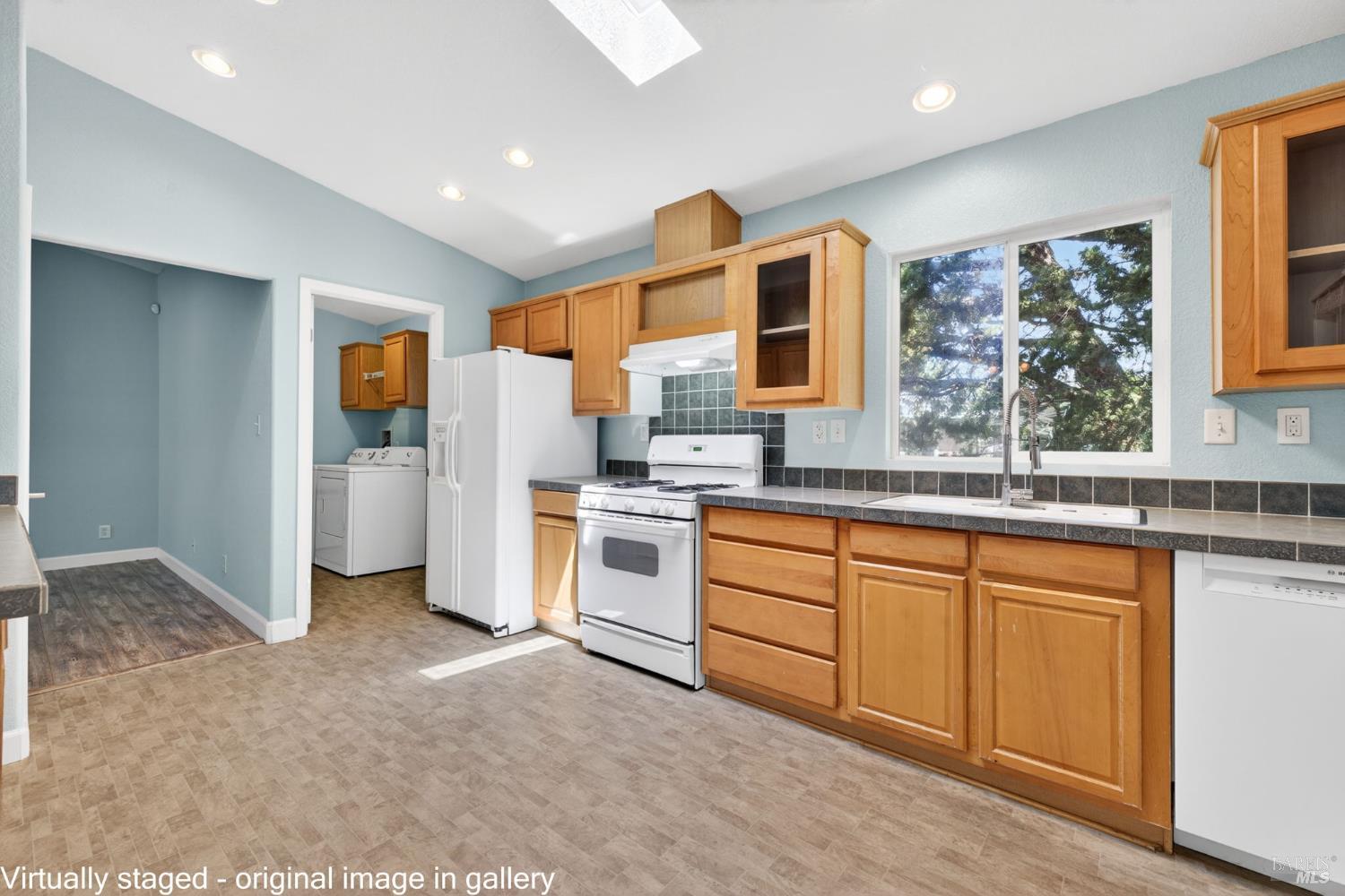 64 Acacia Court