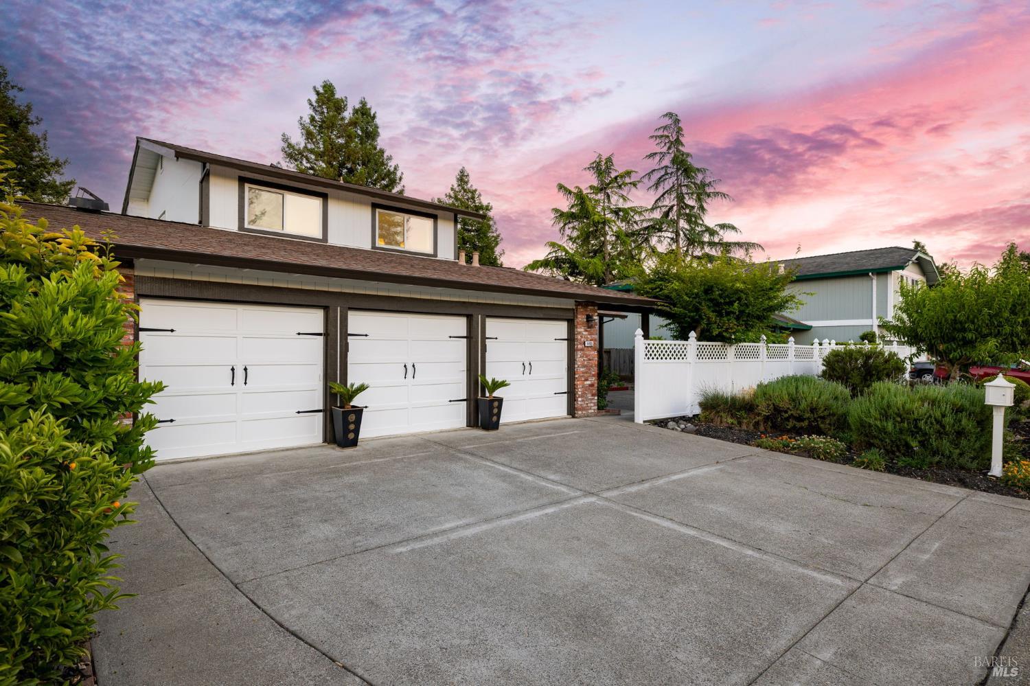 4480 Fairway Drive