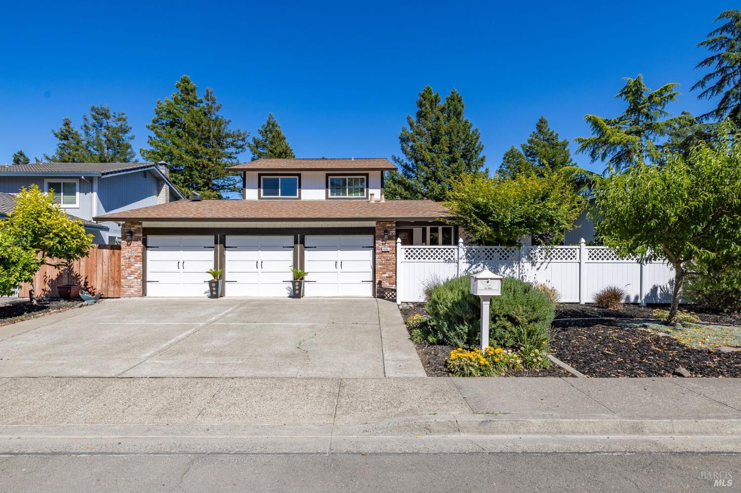 4480 Fairway Drive