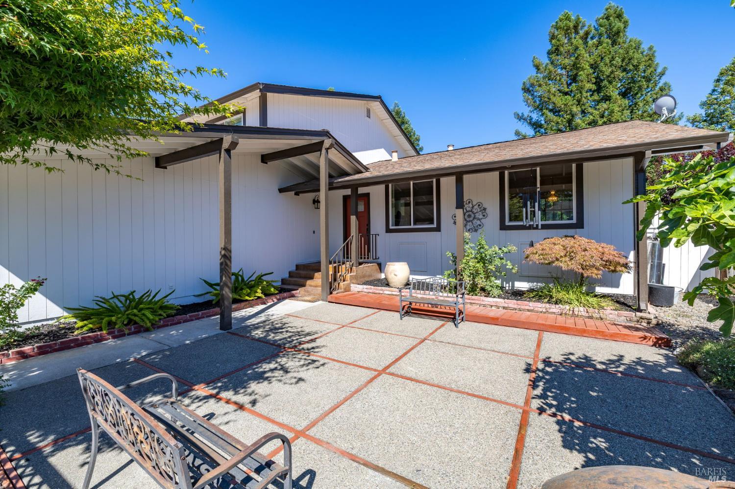 4480 Fairway Drive
