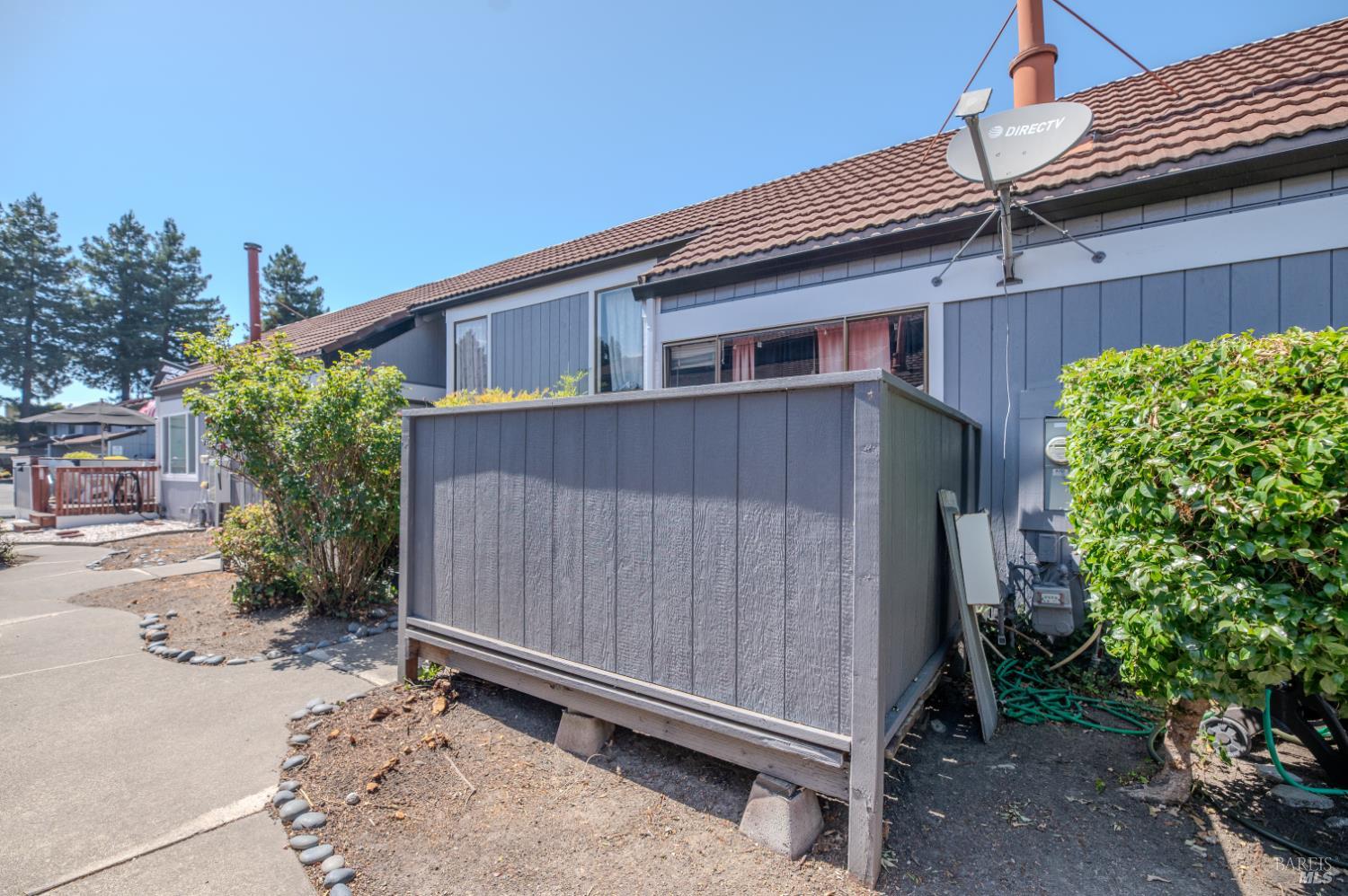 5064 Country Club Drive