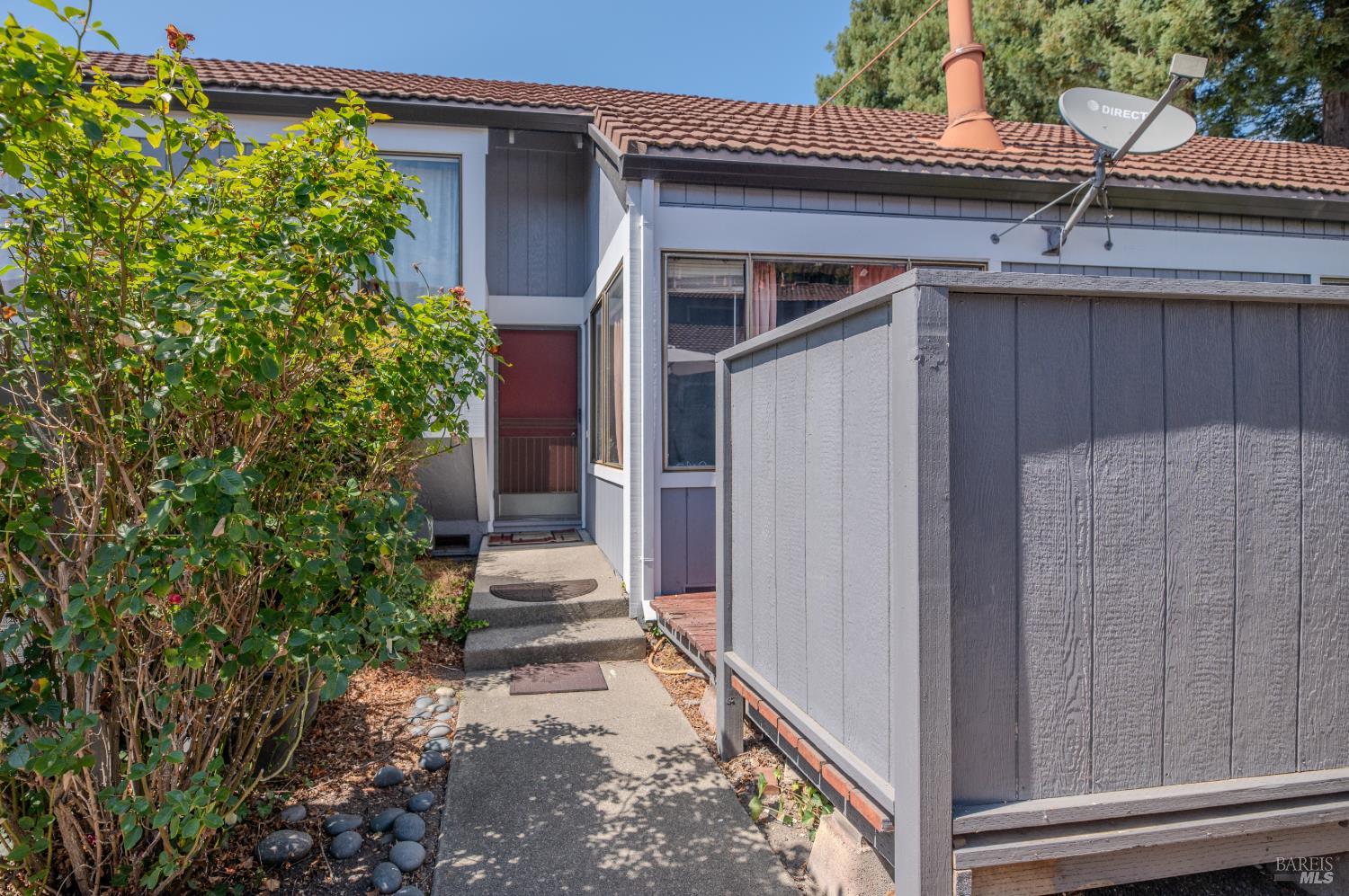 5064 Country Club Drive